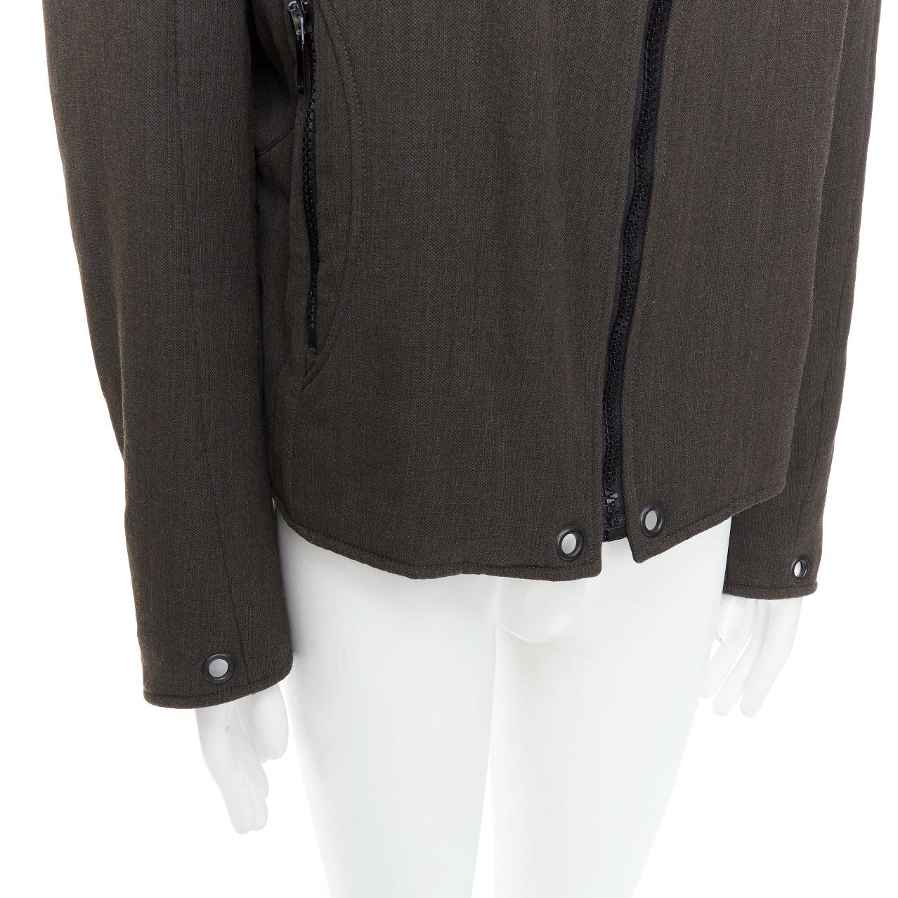 Burberry giacca biker in misto lana verde cachi e nera con zip e impunture IT48 M. in vendita 3