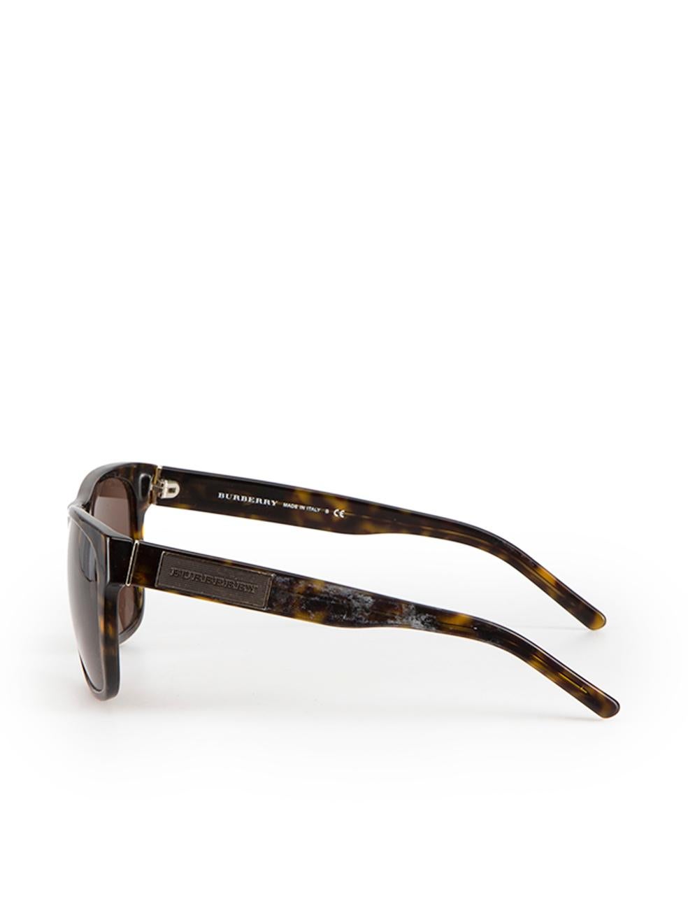 Women's Burberry Khaki Tortoiseshell Sunglasses For Sale