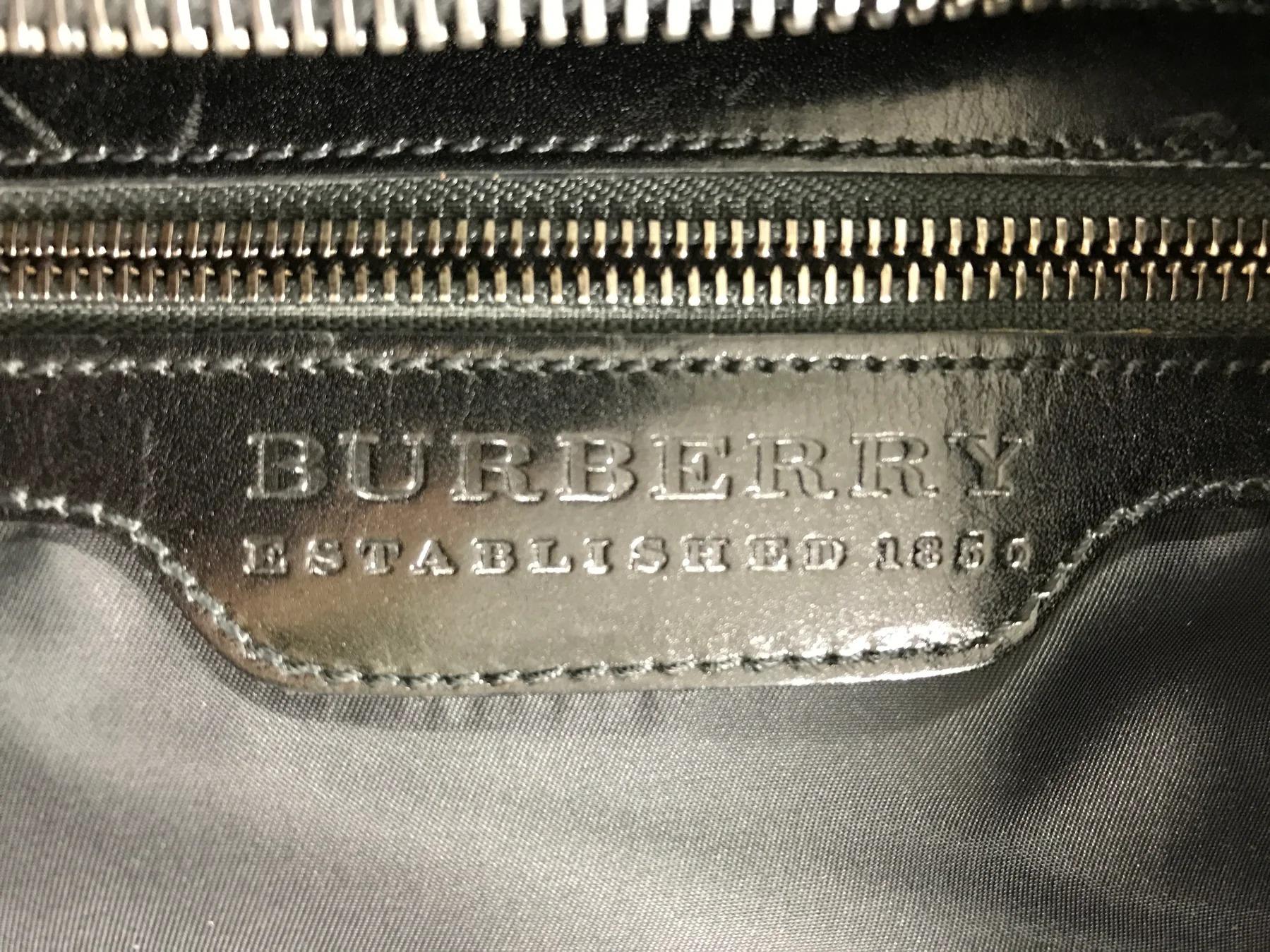 Burberry Large Leather Travel Bag For Sale 4