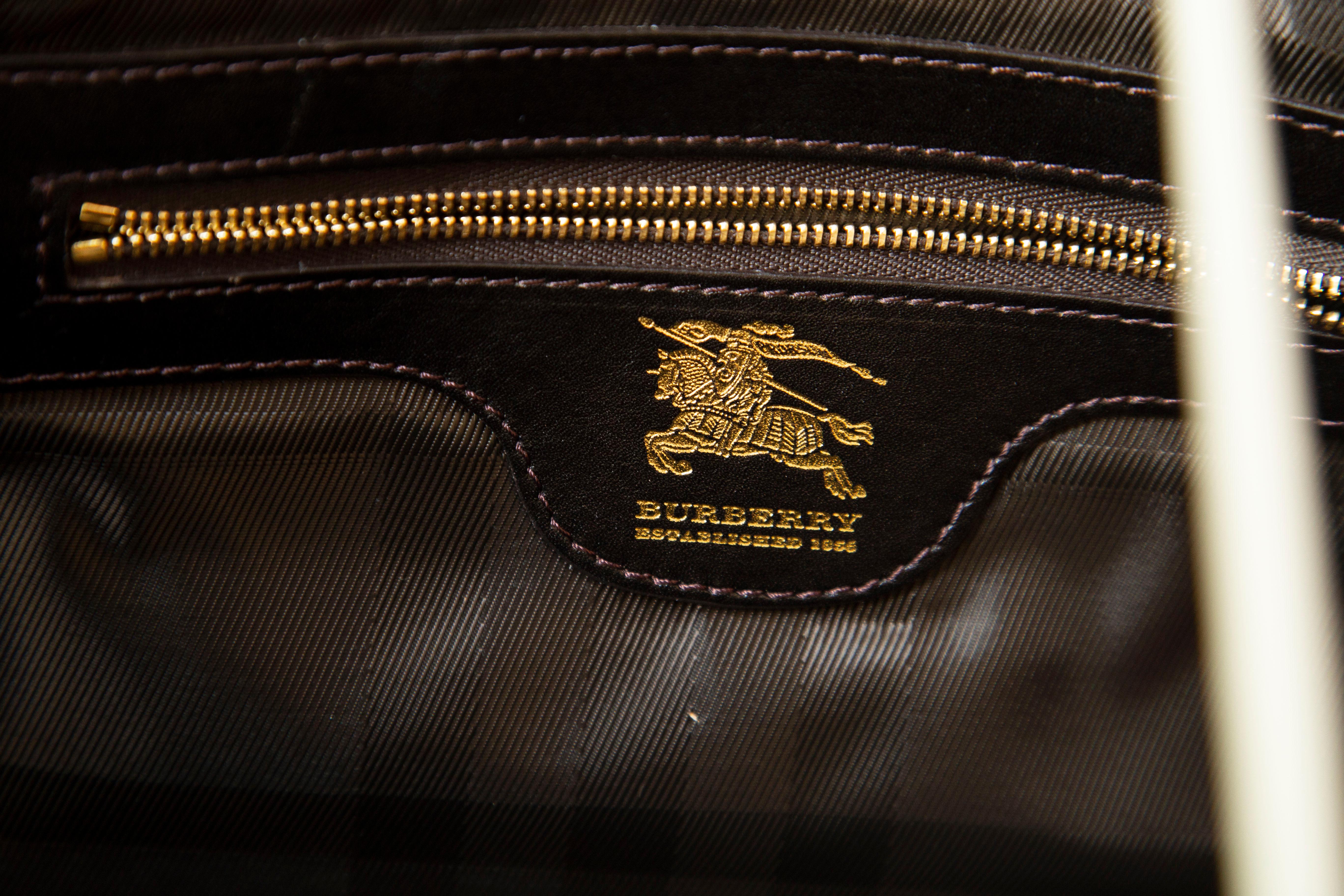 Burberry Large Manor Brown Quilted Leather Satchel Shoulder Bag For Sale 6
