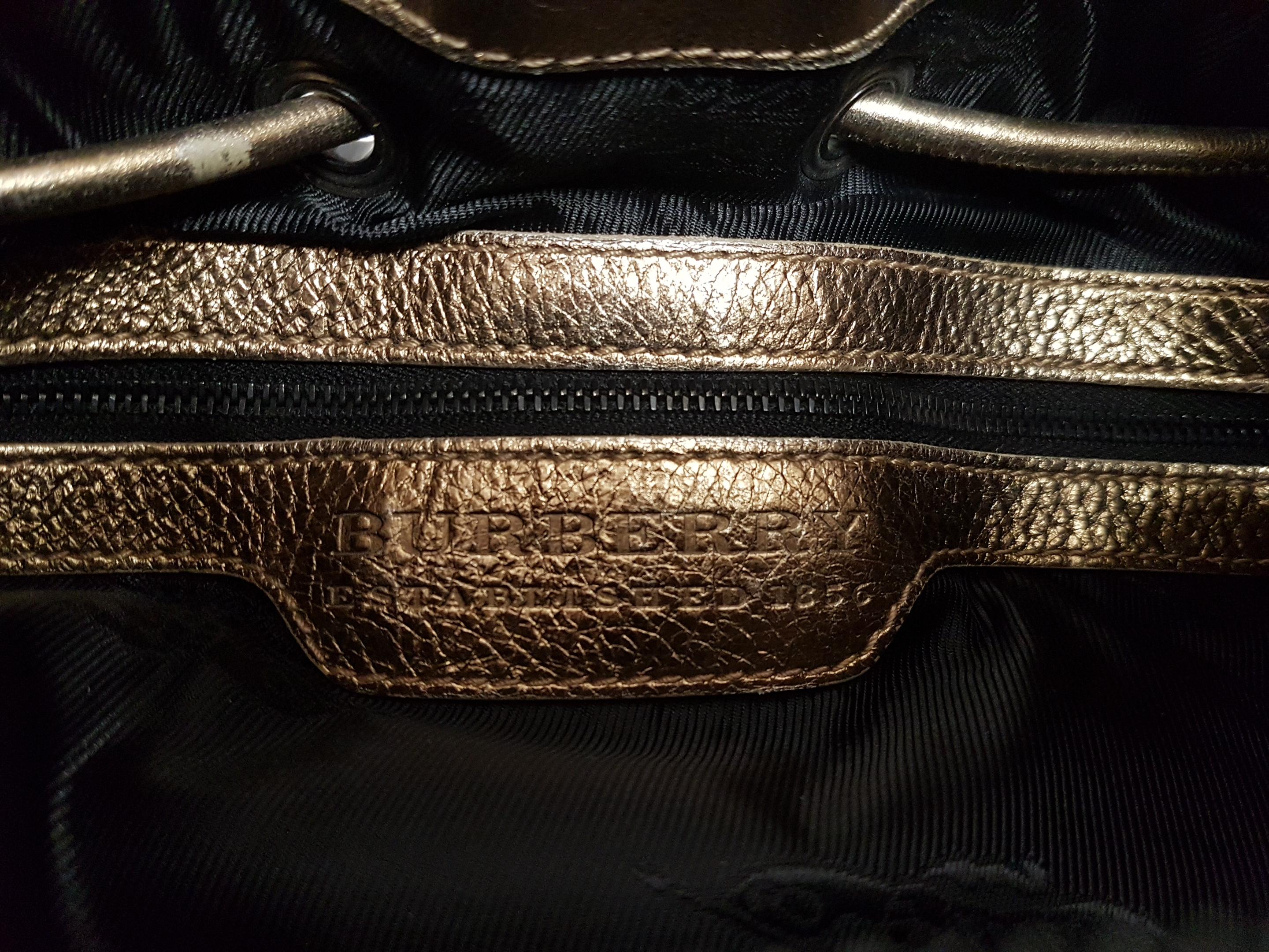 Burberry Leather Bag In Good Condition For Sale In Lugano, CH