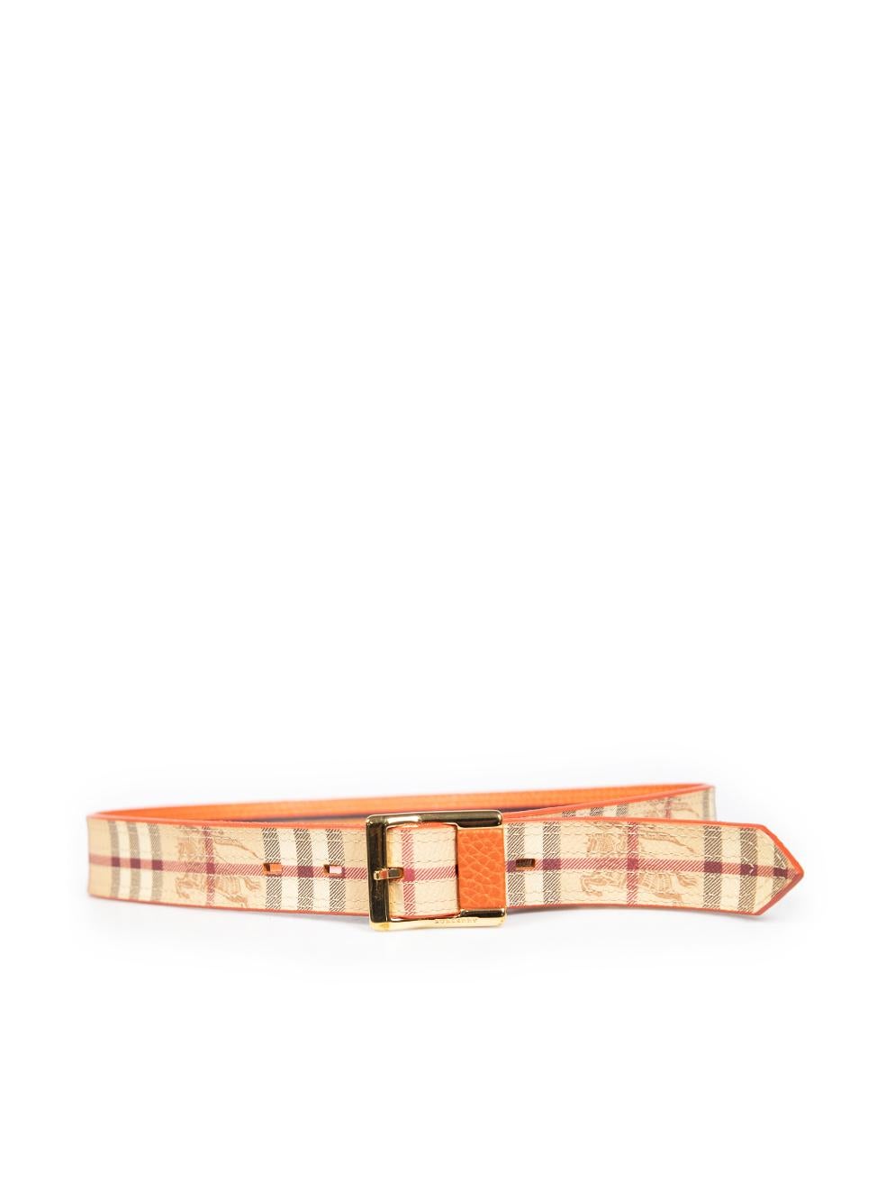 CONDITION is Very good. Minimal wear to the belt is evident, there are scratches on the hardware buckle. The small leather panel on the belt buckle has mild discolouration on this used Burberry designer resale item. This item comes with the original