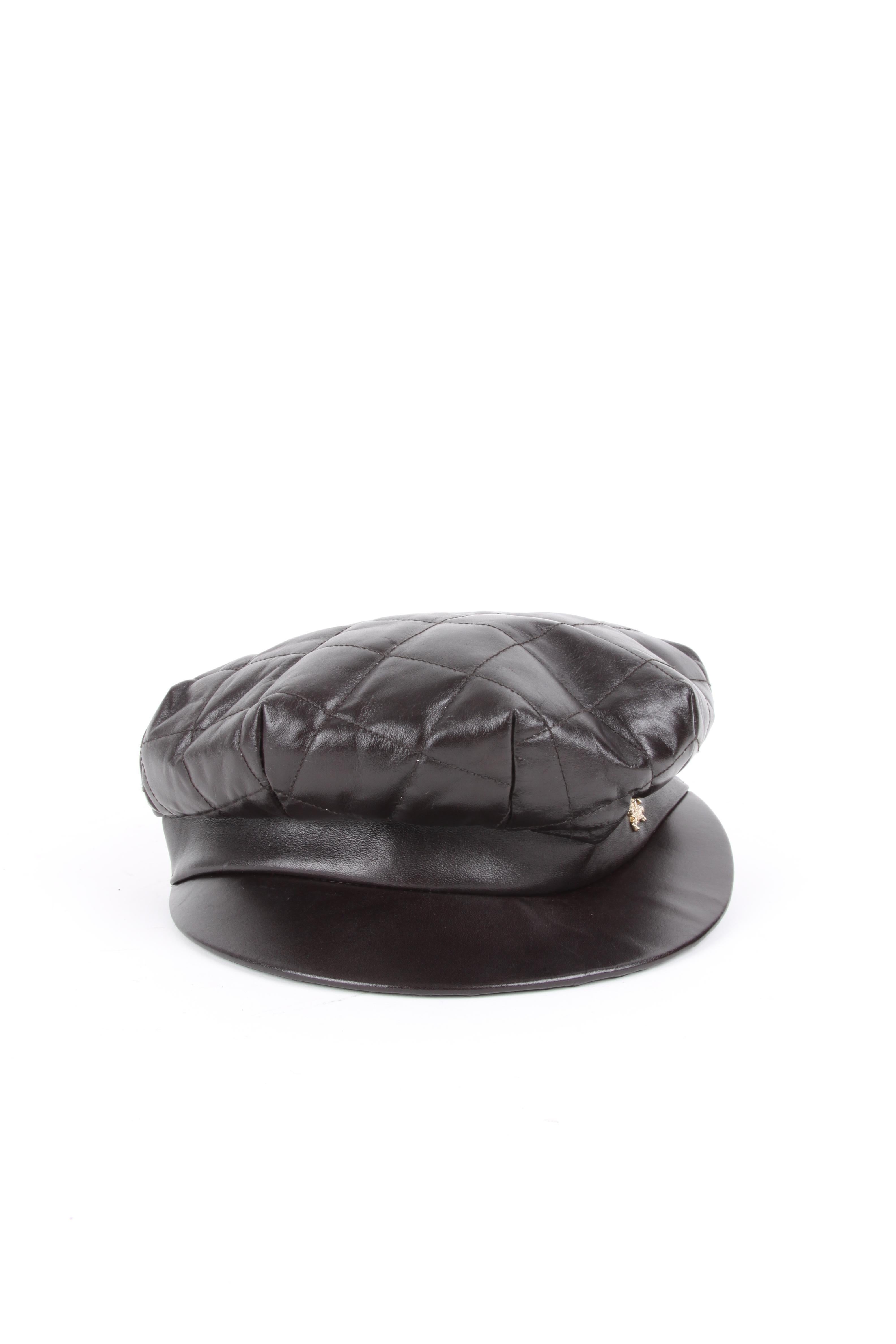 Lovely hat by Burberry crafted from supple brown leather.

COLOR: Brown

MATERIAL: Leather

CONDITION: 8/10

MEASURES: Size inside S,  54CM 

ORGIN: Italy

AVAILABILITY: ready to ship