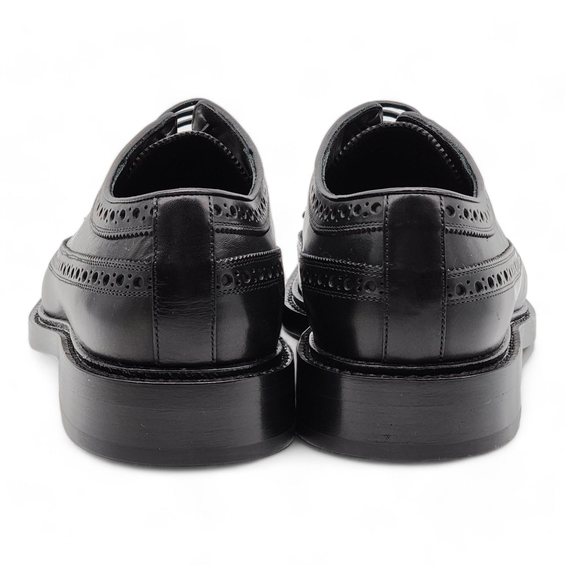 Burberry Leder Wingtip Brogues Schuhe Schwarz im Zustand „Hervorragend“ im Angebot in Los Angeles, CA