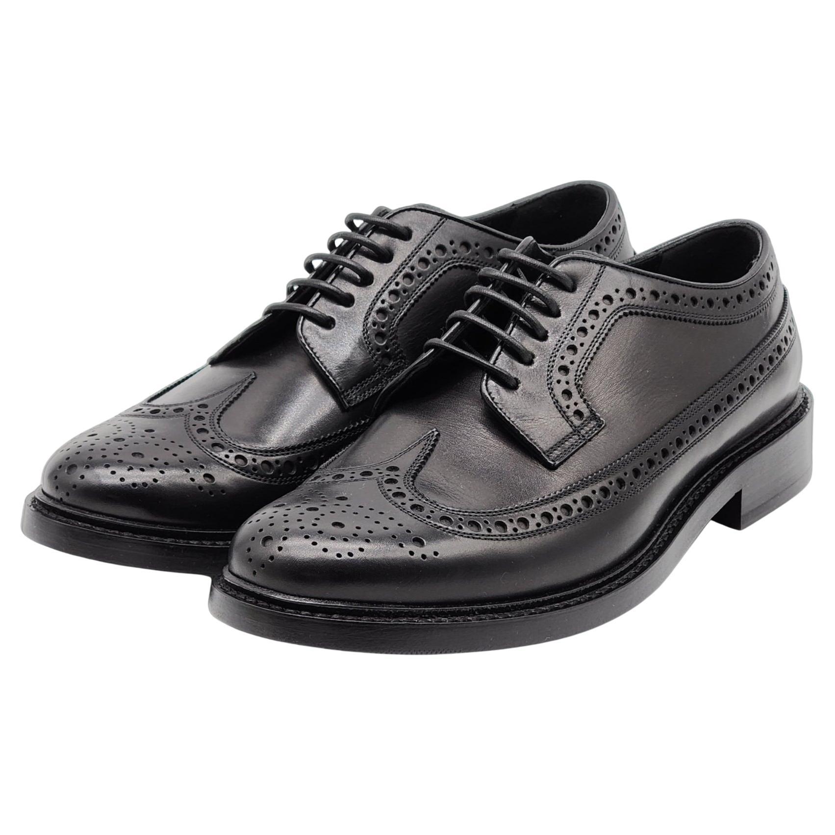 Burberry - Chaussures à bout arrondi en cuir noir