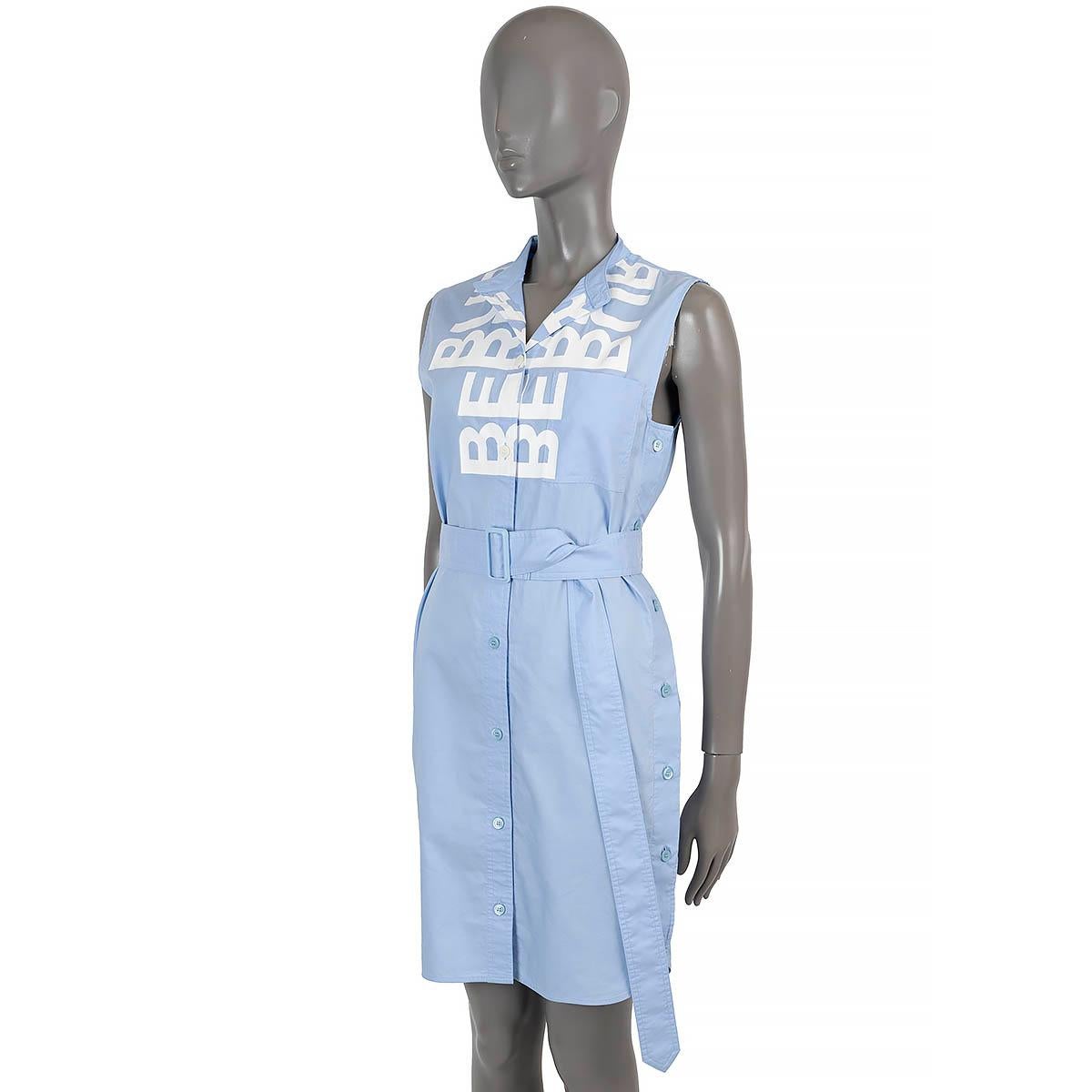 100% authentic Burberry Maisy shirt dress in light blue poplin cotton (100% - please not the content tag is missing) with logo-print in white. Features a round neck with band collar, a sleeveless relaxed silhouette with fishtail hem, a chest patch