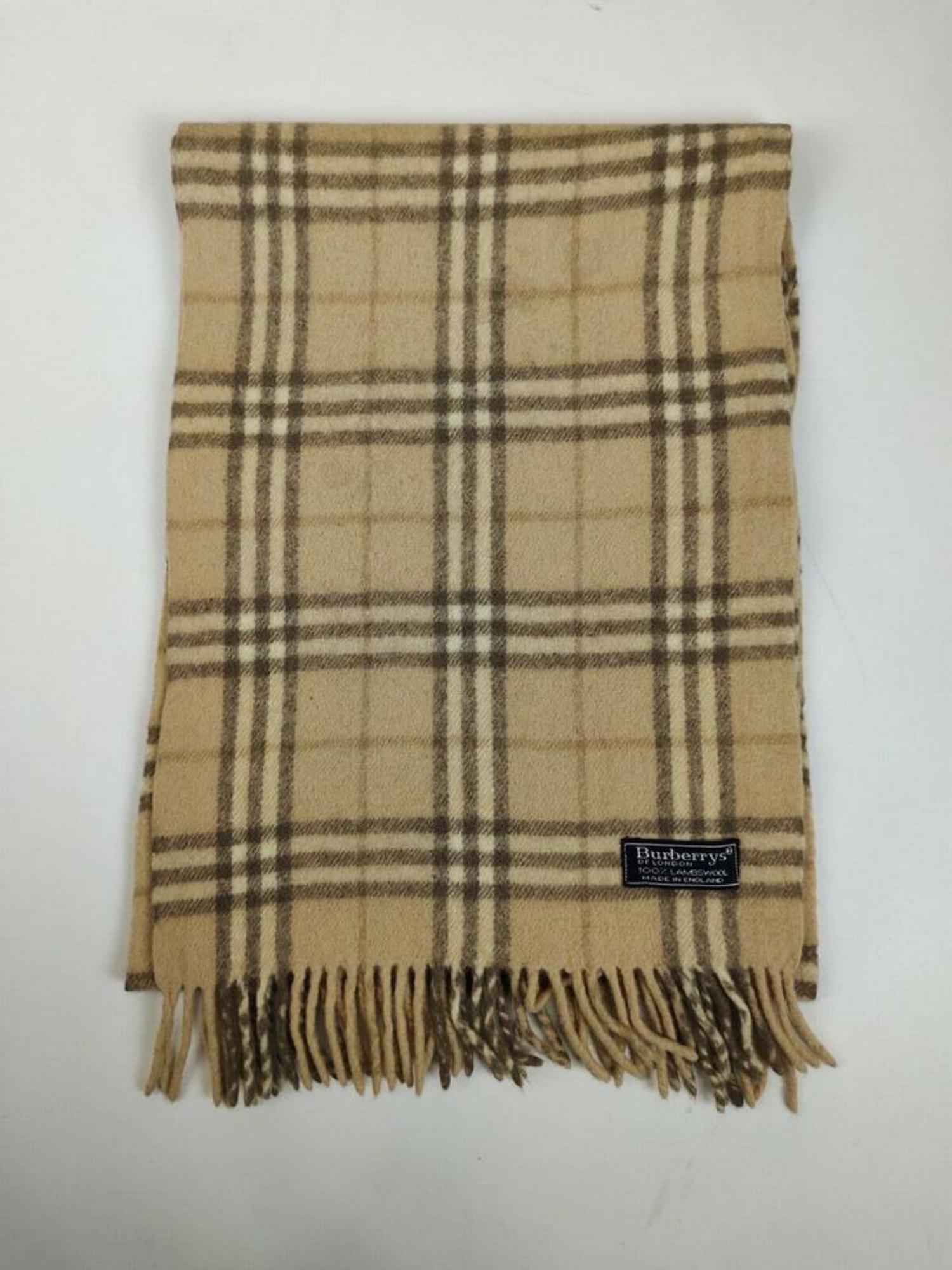 Burberry Light Brown Nova Check Lambs Wool Scarf 863535 In Fair Condition In Dix hills, NY