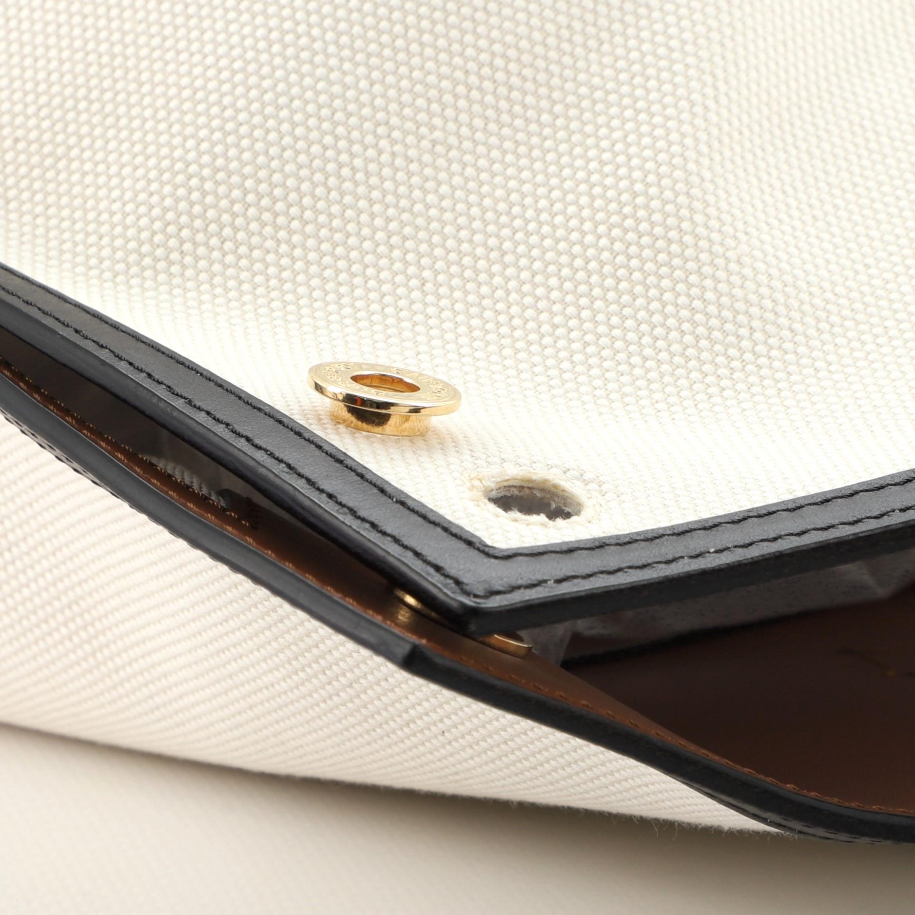 Burberry Logo Society Tragetasche aus bedrucktem Segeltuch groß 1