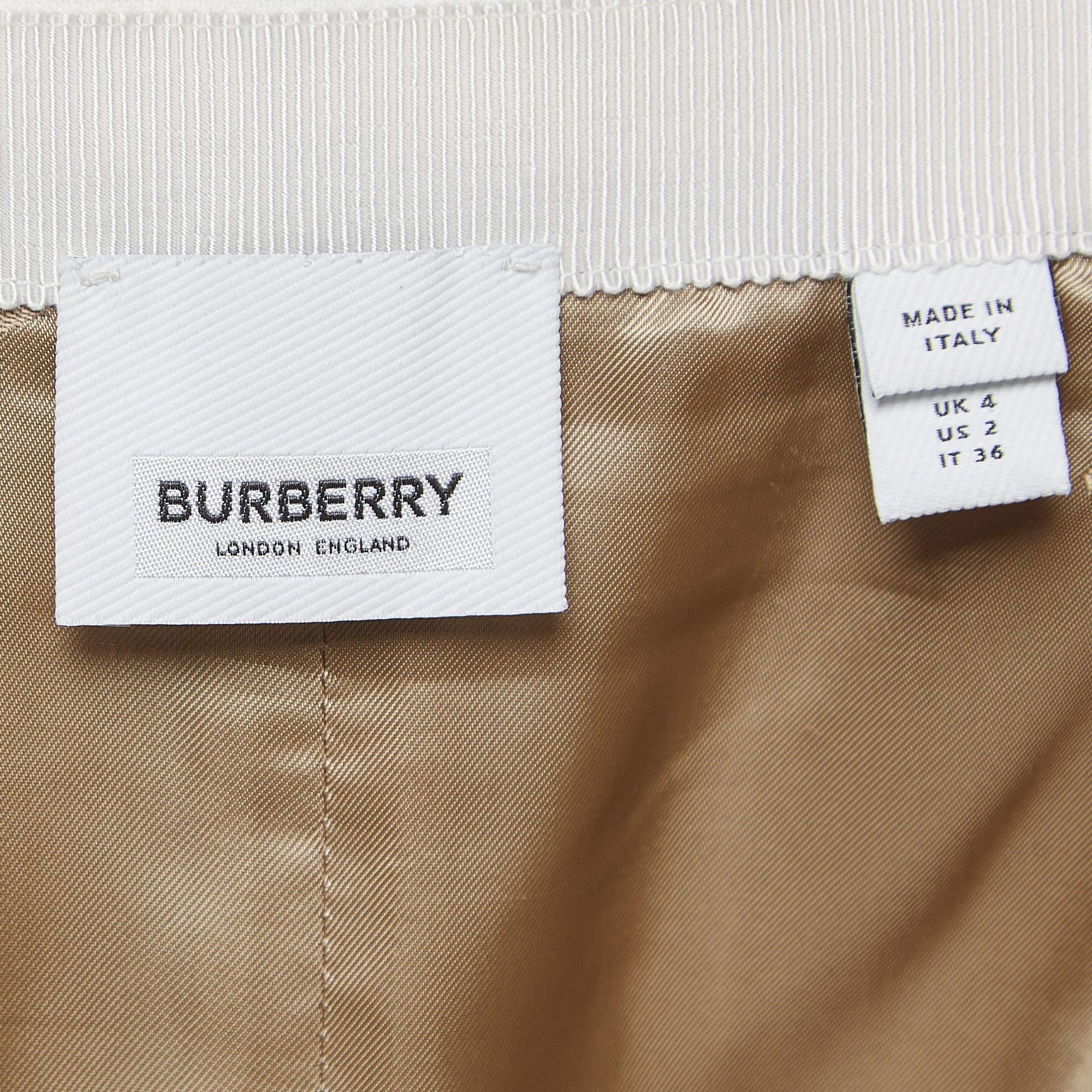 Burberry London Beige Linen Panel Skirt XS In Good Condition For Sale In Dubai, Al Qouz 2