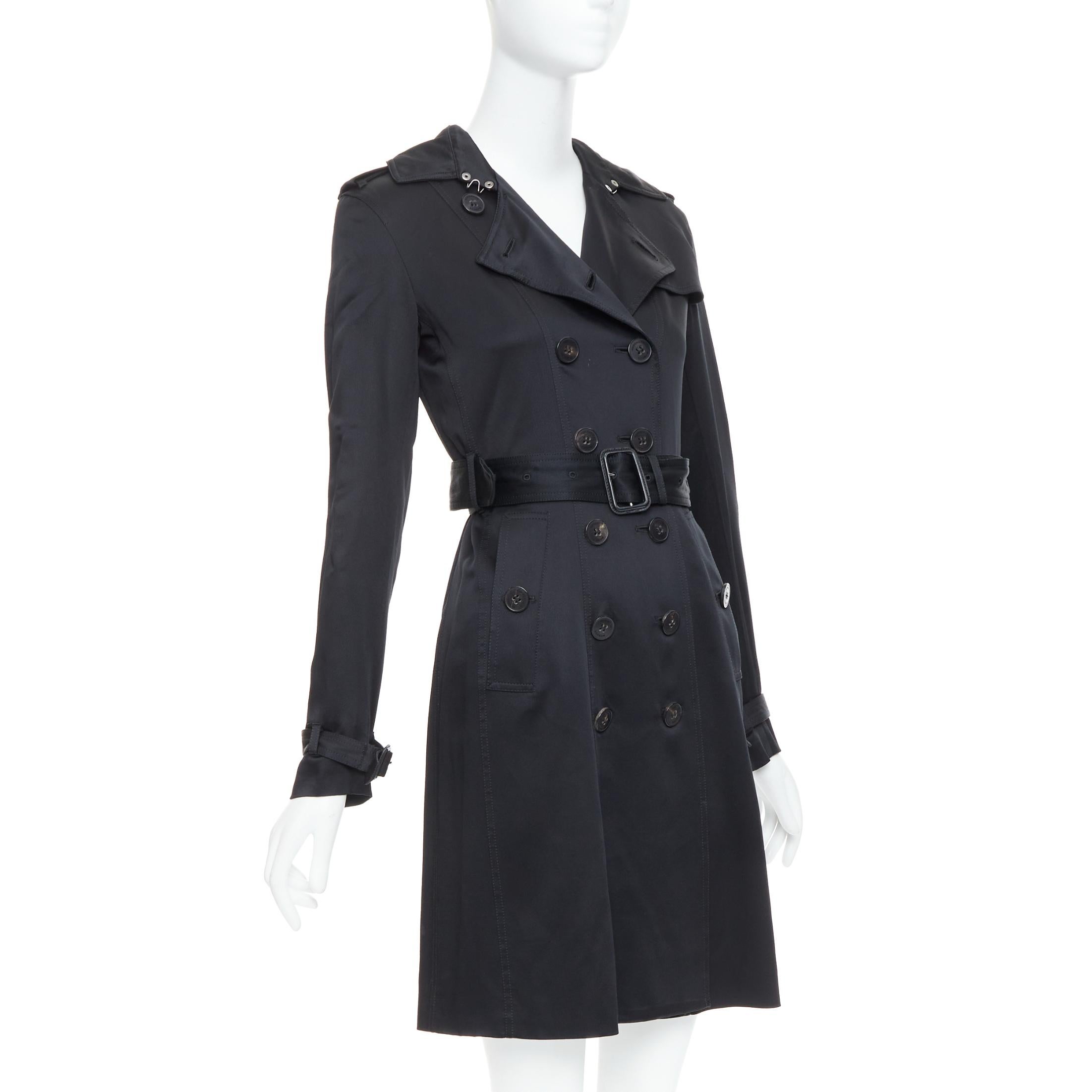 BURBERRY LONDON black 100% silk check lined belted trench coat In Good Condition For Sale In Hong Kong, NT
