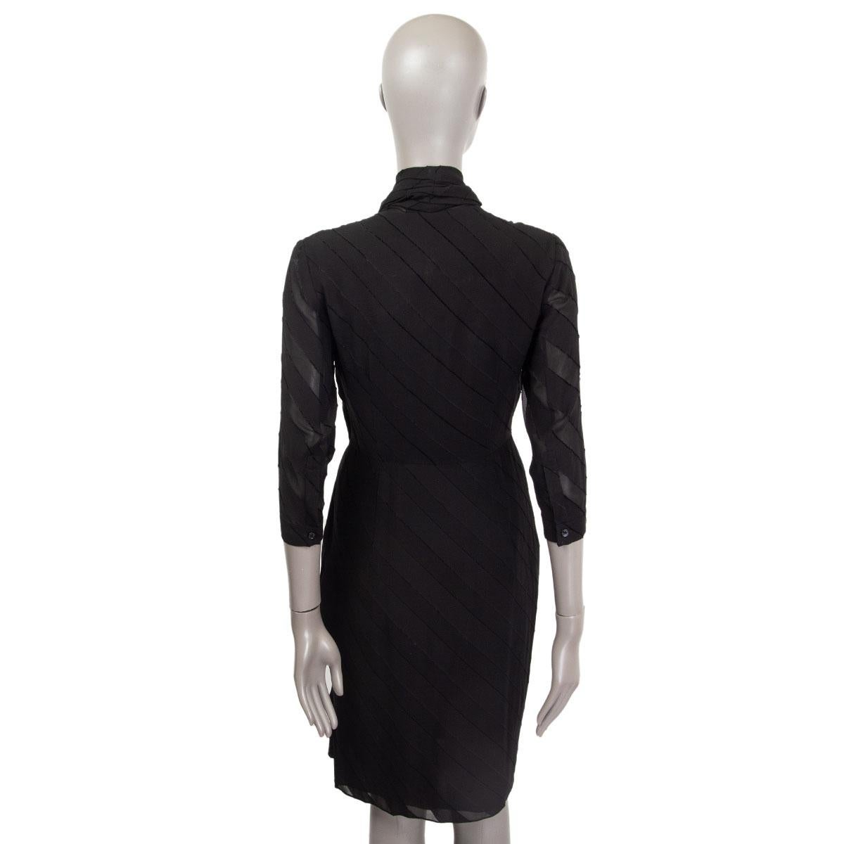 BURBERRY LONDON black silk SCARF NECK DIAGONAL STRIPE Dress 6 XS In New Condition In Zürich, CH