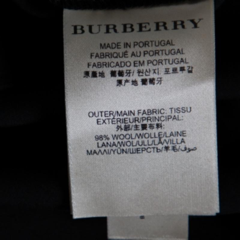Burberry London Pantalones a medida de mezcla de lana negra S en Excelente estado para la venta en Dubai, Al Qouz 2