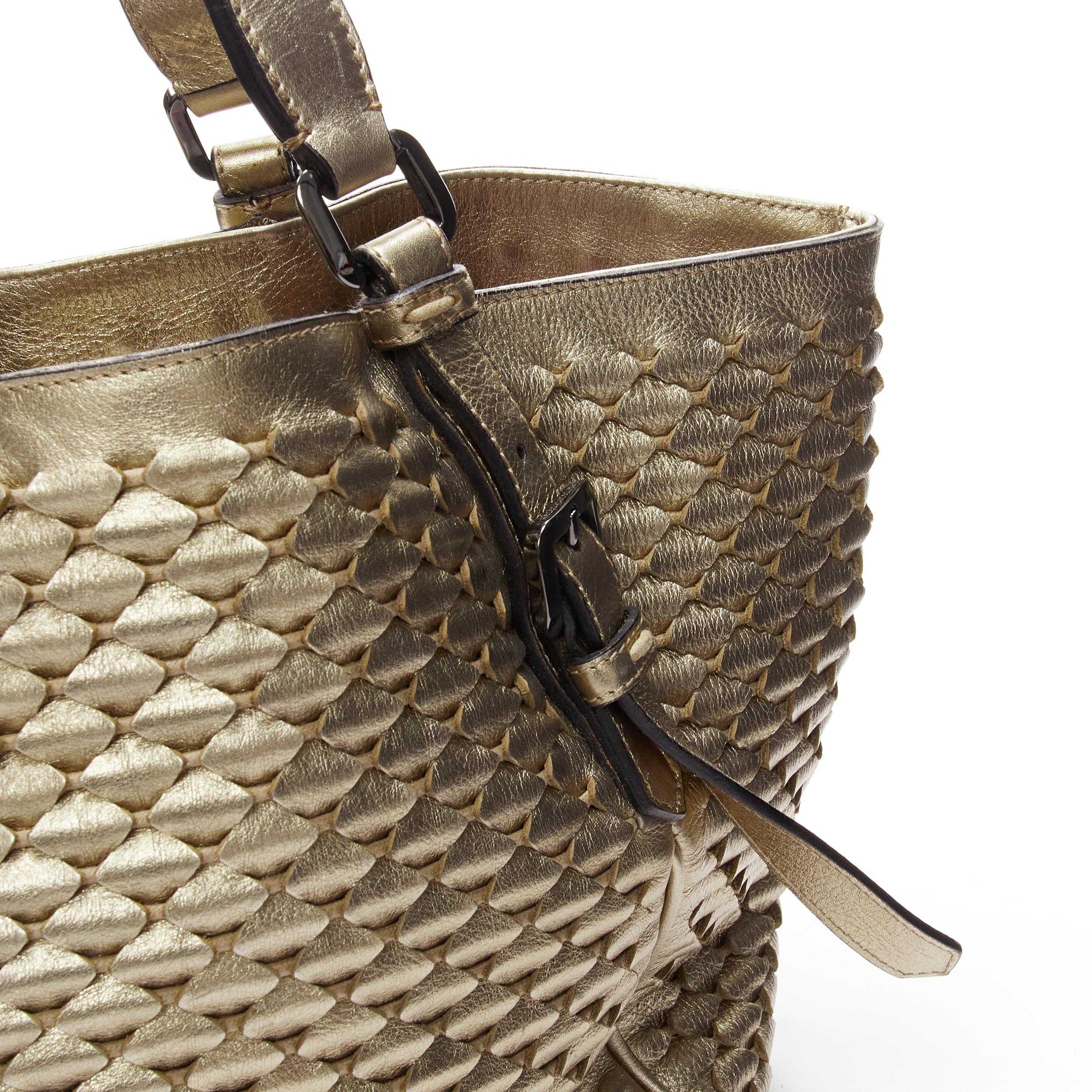 BURBERRY LONDON gold woven textured leather belted large top handle tote bag 3