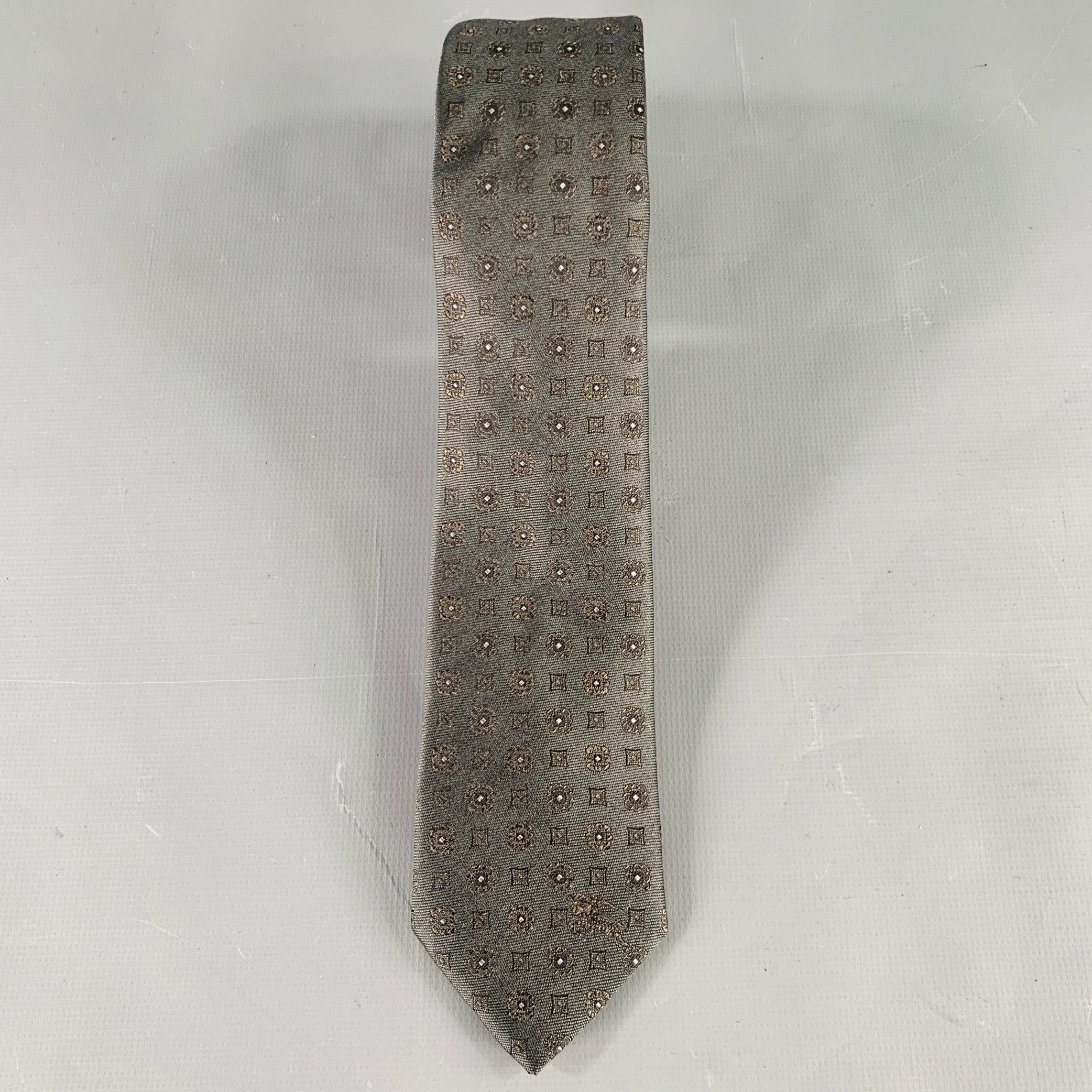 Gray BURBERRY LONDON Grey Dots Silk Twill Tie For Sale