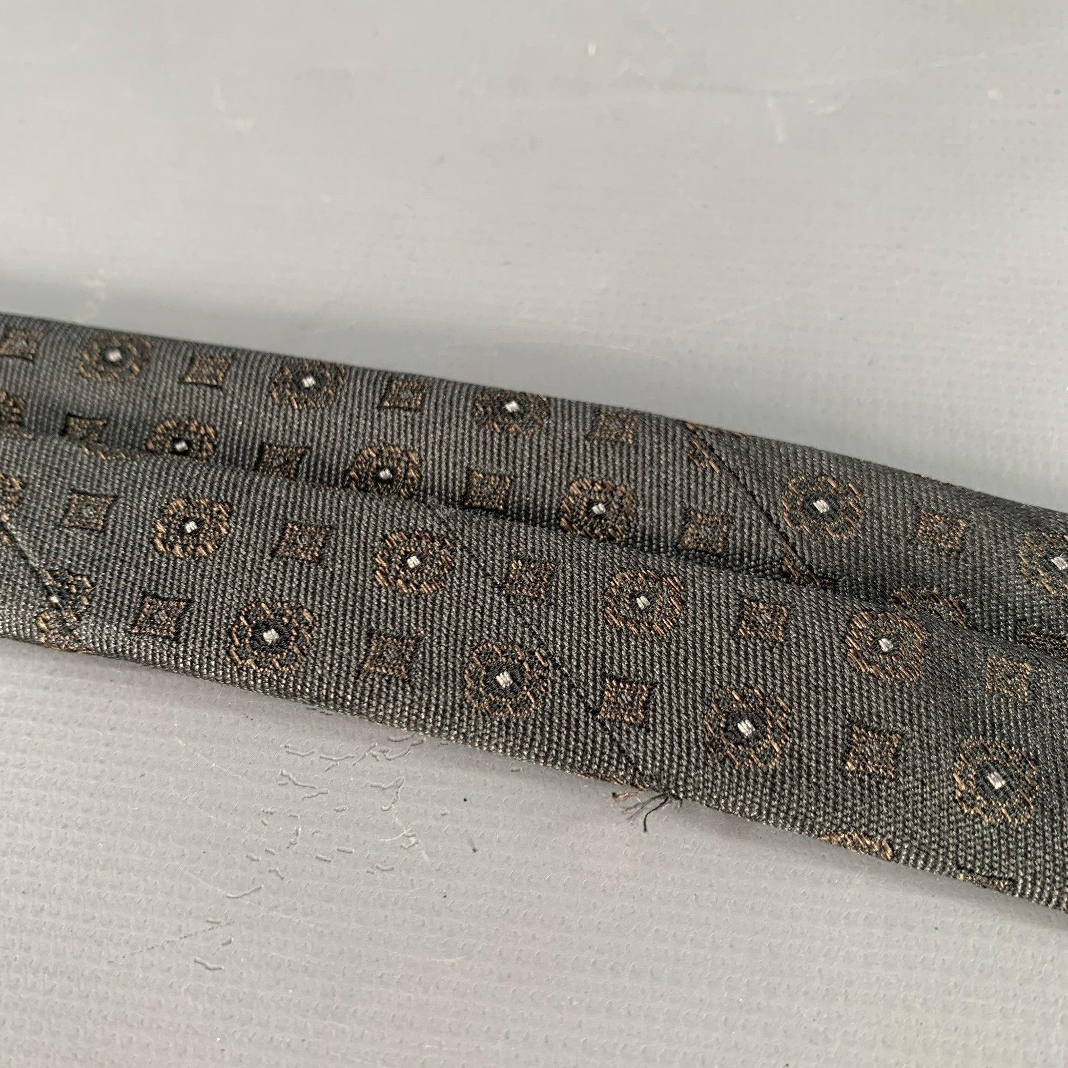 BURBERRY LONDON Grey Dots Silk Twill Tie For Sale 1
