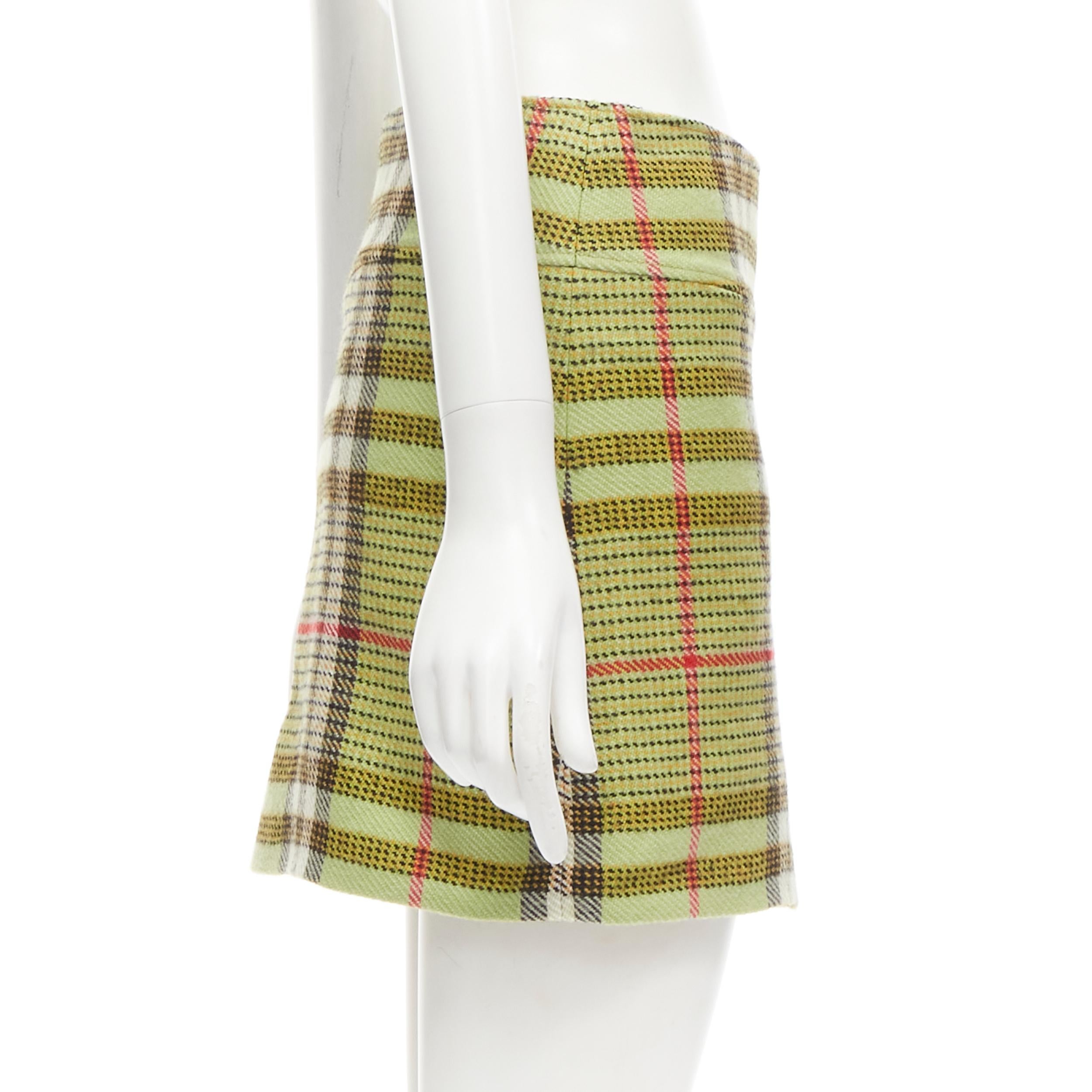 Beige BURBERRY LONDON House - Mini-jupe en laine à carreaux verts GB6 US4 XS en vente