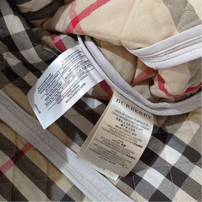 Burberry London Jacket size L For Sale at 1stDibs