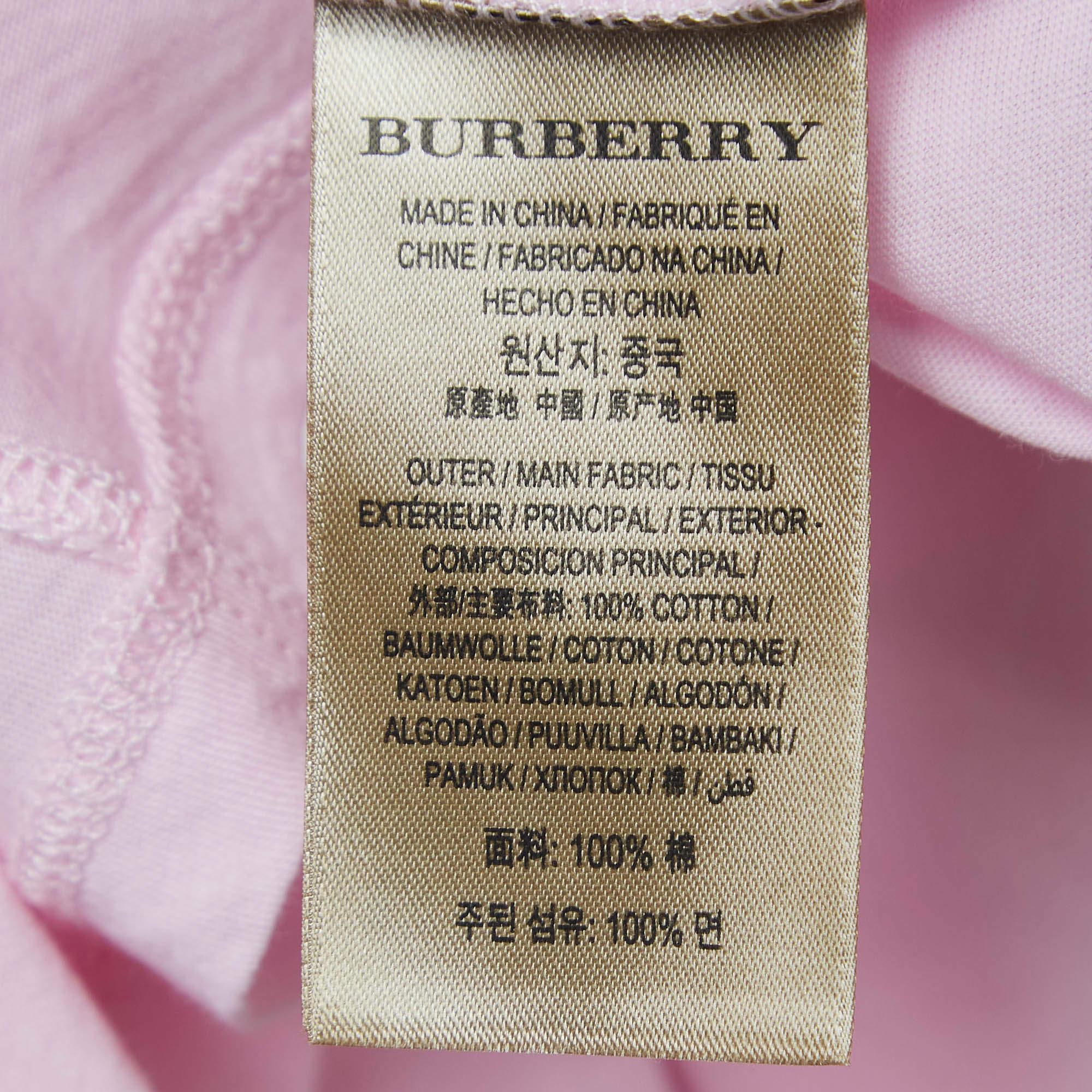 Burberry London Light Pink Logo Embroidered Cotton V-Neck T-Shirt L In New Condition In Dubai, Al Qouz 2