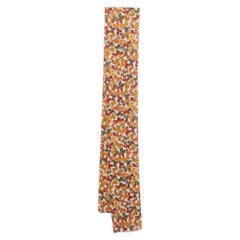 Burberry London Pañuelo de seda con estampado de hojas multicolor