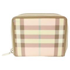Burberry London Nova Miniatur-Brieftasche aus Baumwolle mit Reißverschluss und Bonbonkaro in Rosa