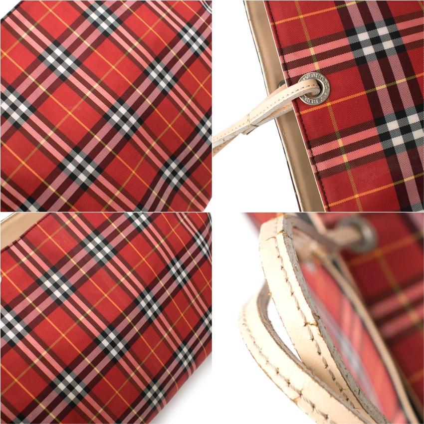 Burberry London Borsa Tote Nova Check Rossa 46cm in vendita 3