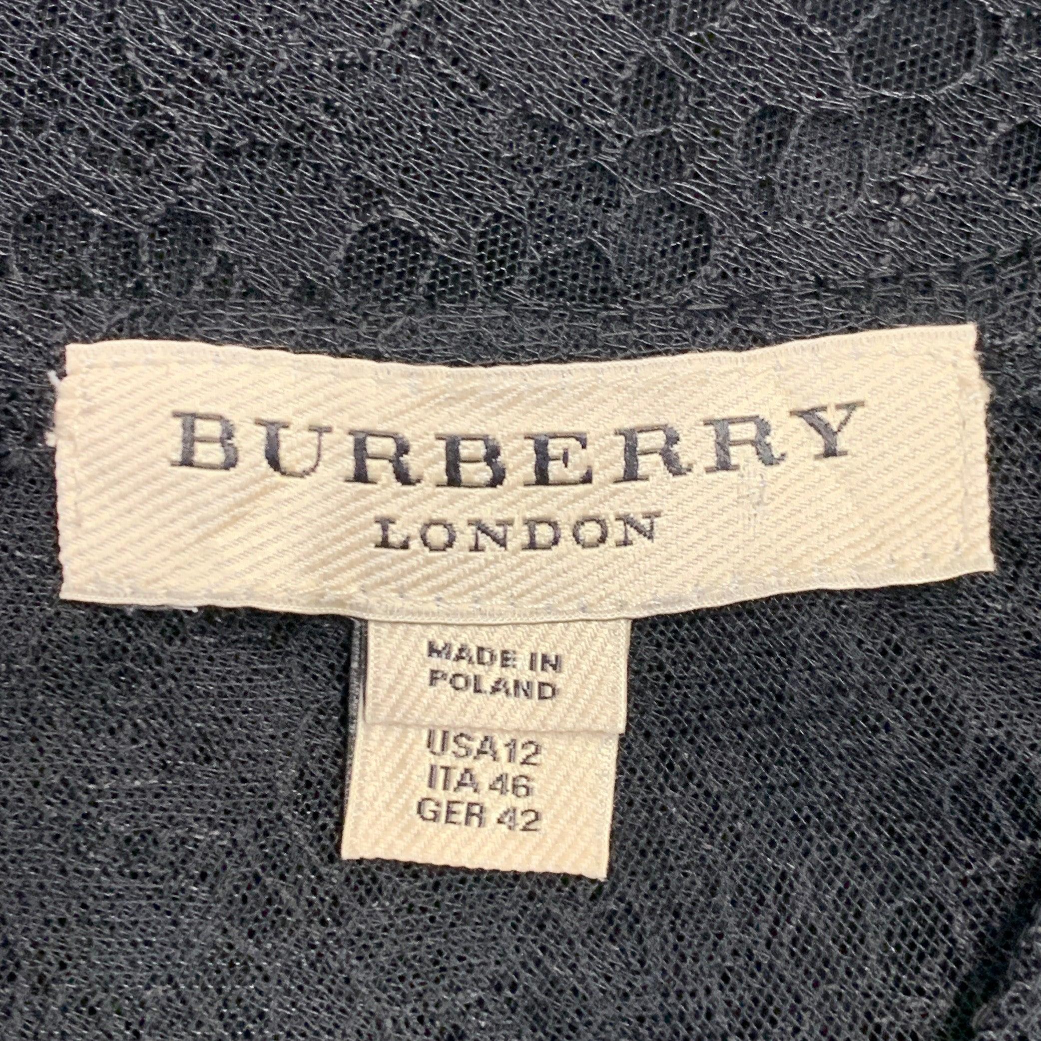 BURBERRY LONDON Größe 12 Schwarz Spitze Rundhalsausschnitt Kurzarm T-Shirt im Angebot 1