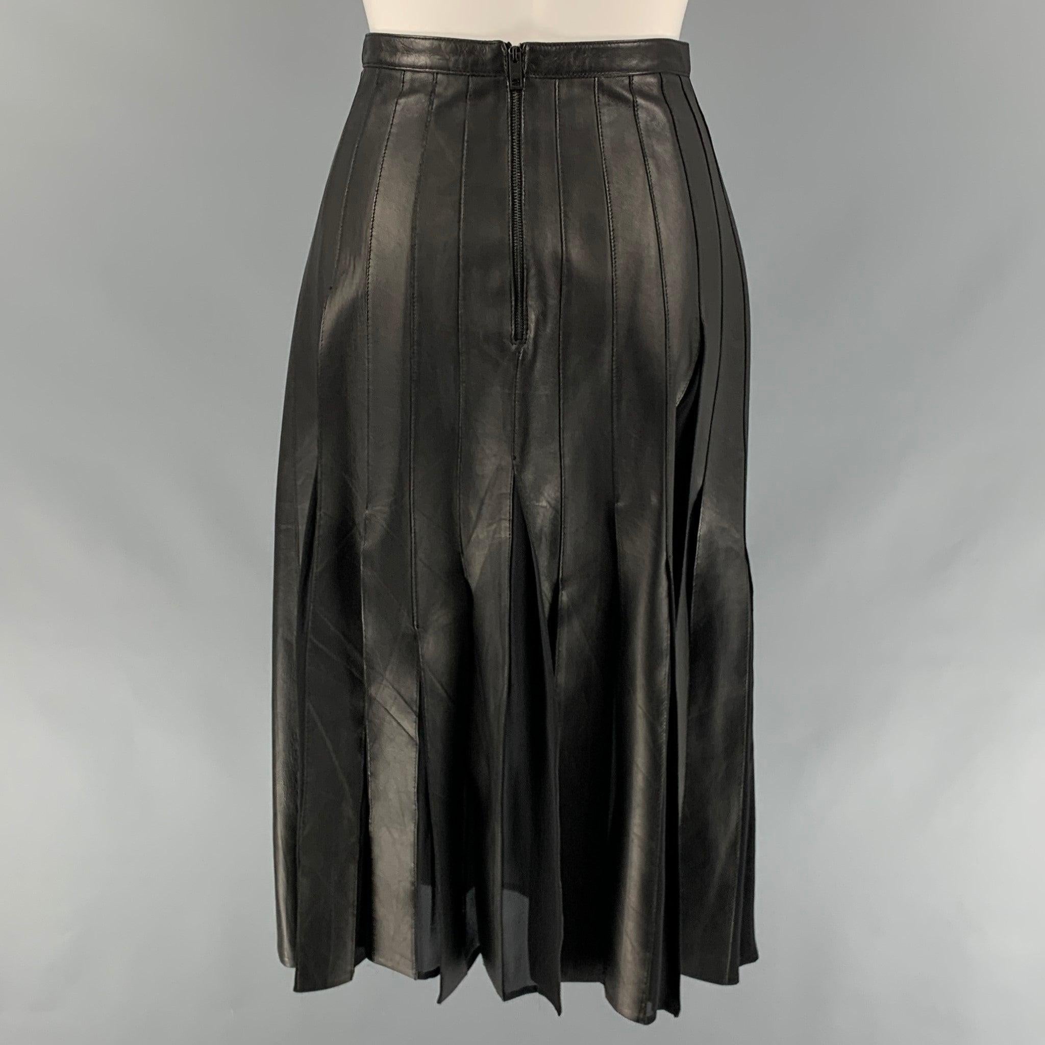 BURBERRY LONDON Size 2 Black Silk Mixed Fabrics Pleated Mid-Calf Skirt In Good Condition For Sale In San Francisco, CA