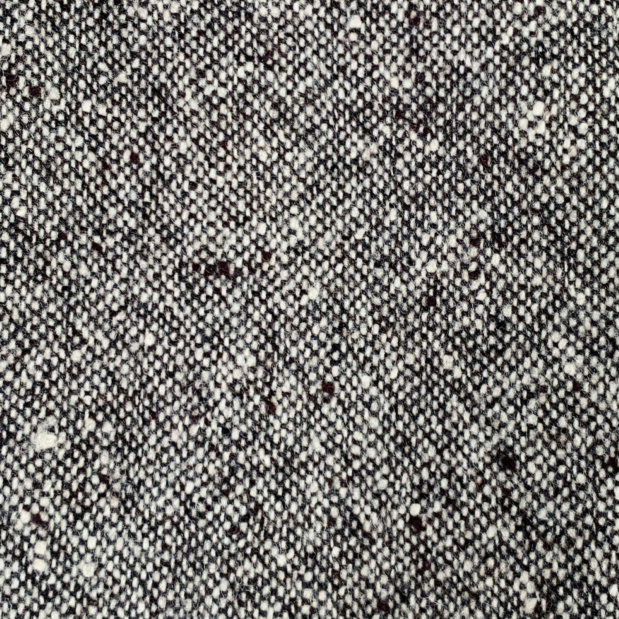 BURBERRY LONDON casual pants
in a brown and beige wool tweed featuring a flat front style, straight leg, and zip fly closure.Very Good
 Pre-Owned Condition. Minor mark on front. 

Marked:   30R 

Measurements: 
  Waist: 30 inches Rise: 9 inches