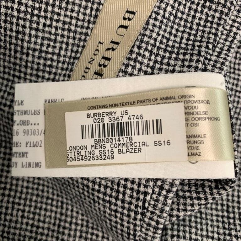 BURBERRY LONDON Size 38 Black White Houndstooth Cotton Blend Sport Coat For Sale 3