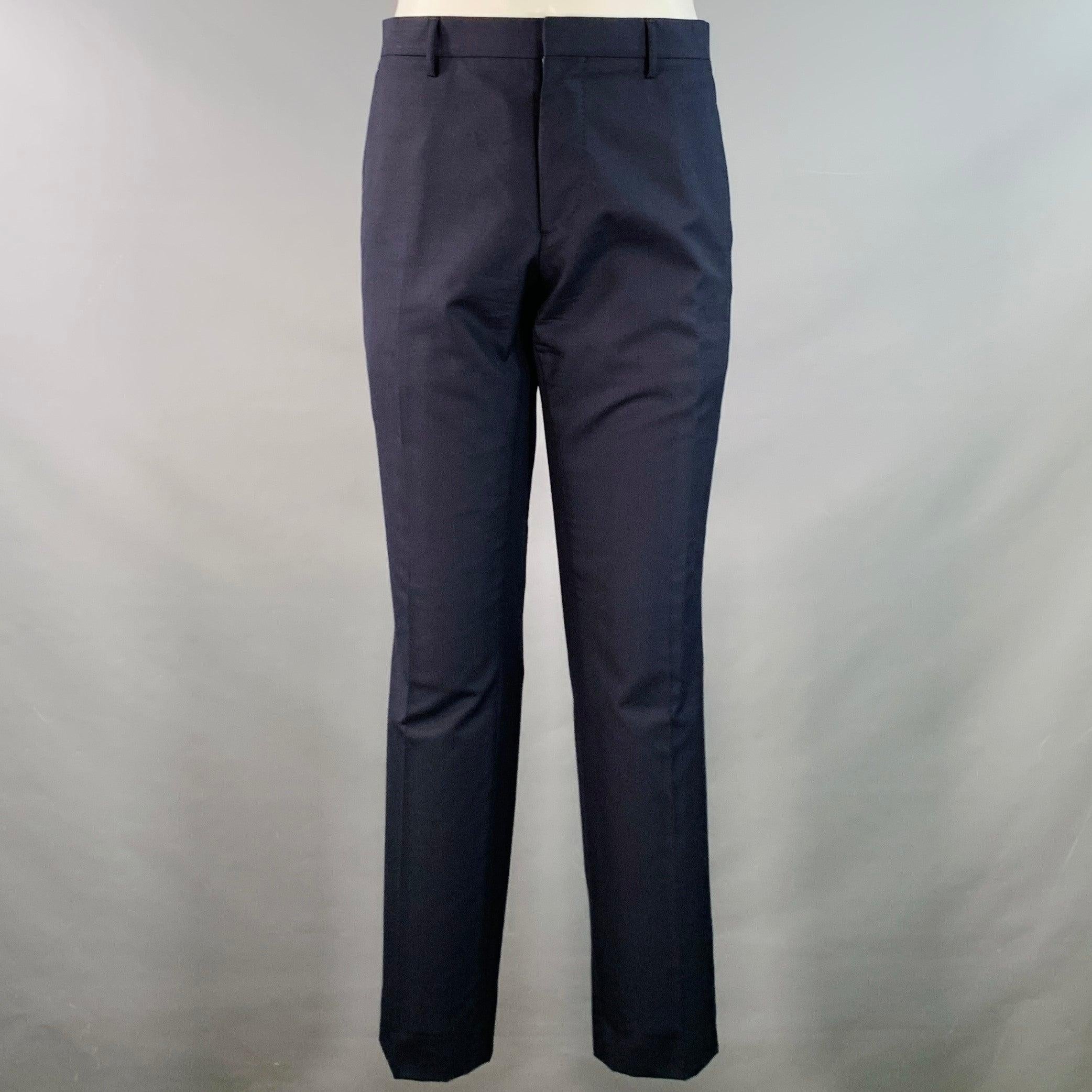 Burberry London Taglia 38 Abito in Lana Navy con Risvolto a Tacca e Fronte Piatto In condizioni buone in vendita a San Francisco, CA