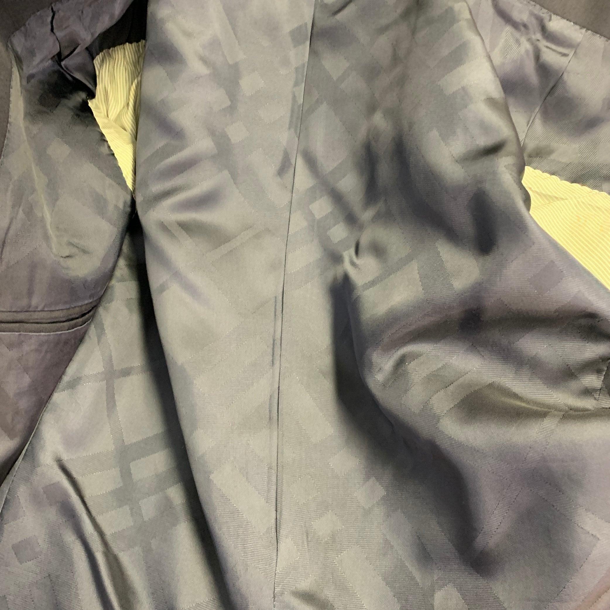 Burberry London Taglia 38 Abito in Lana Navy con Risvolto a Tacca e Fronte Piatto in vendita 4