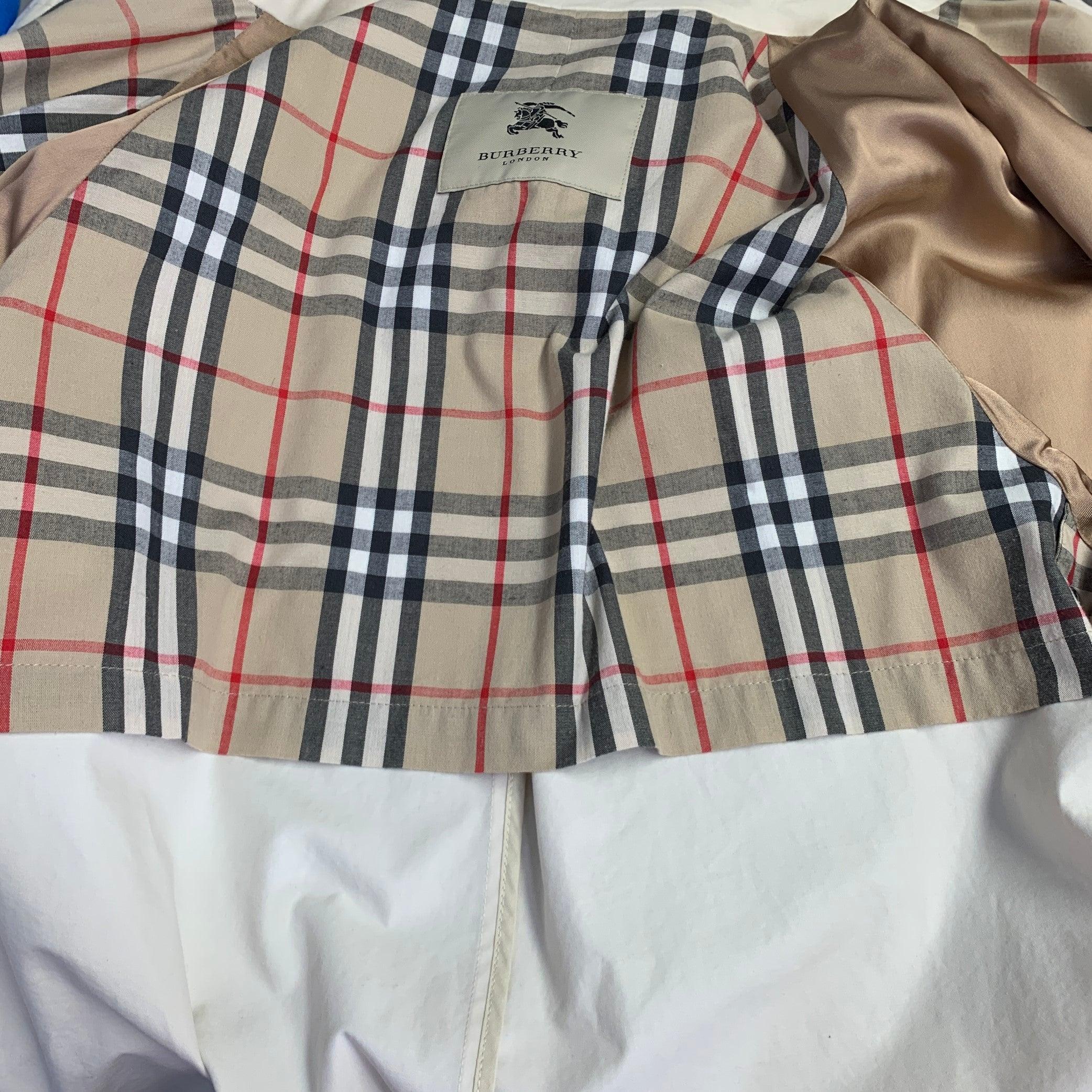 BURBERRY LONDON Size 42 Beige Cotton Raglan Coat For Sale 1
