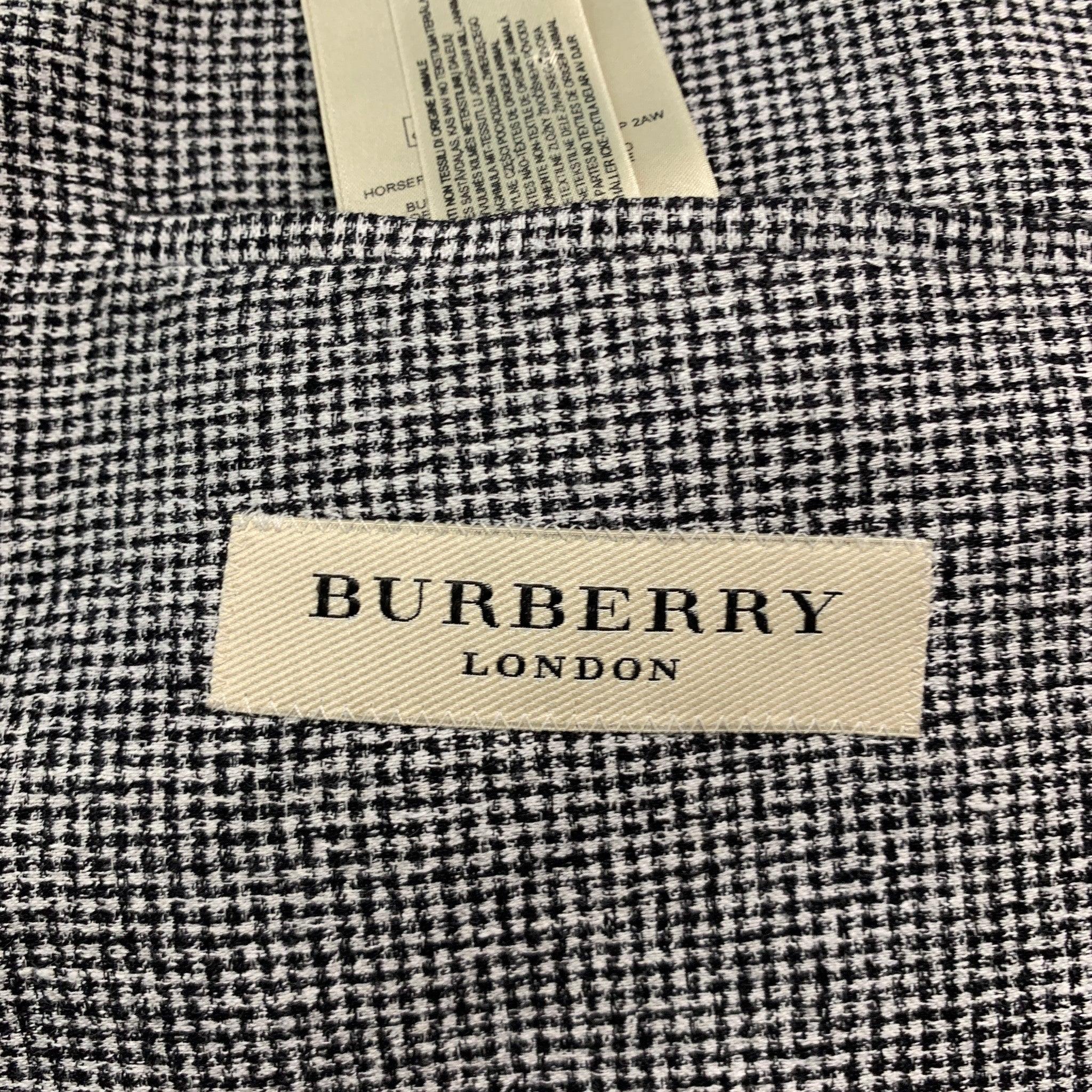 BURBERRY LONDON Size 42 Black White Houndstooth Cotton Blend Sport Coat For Sale 3