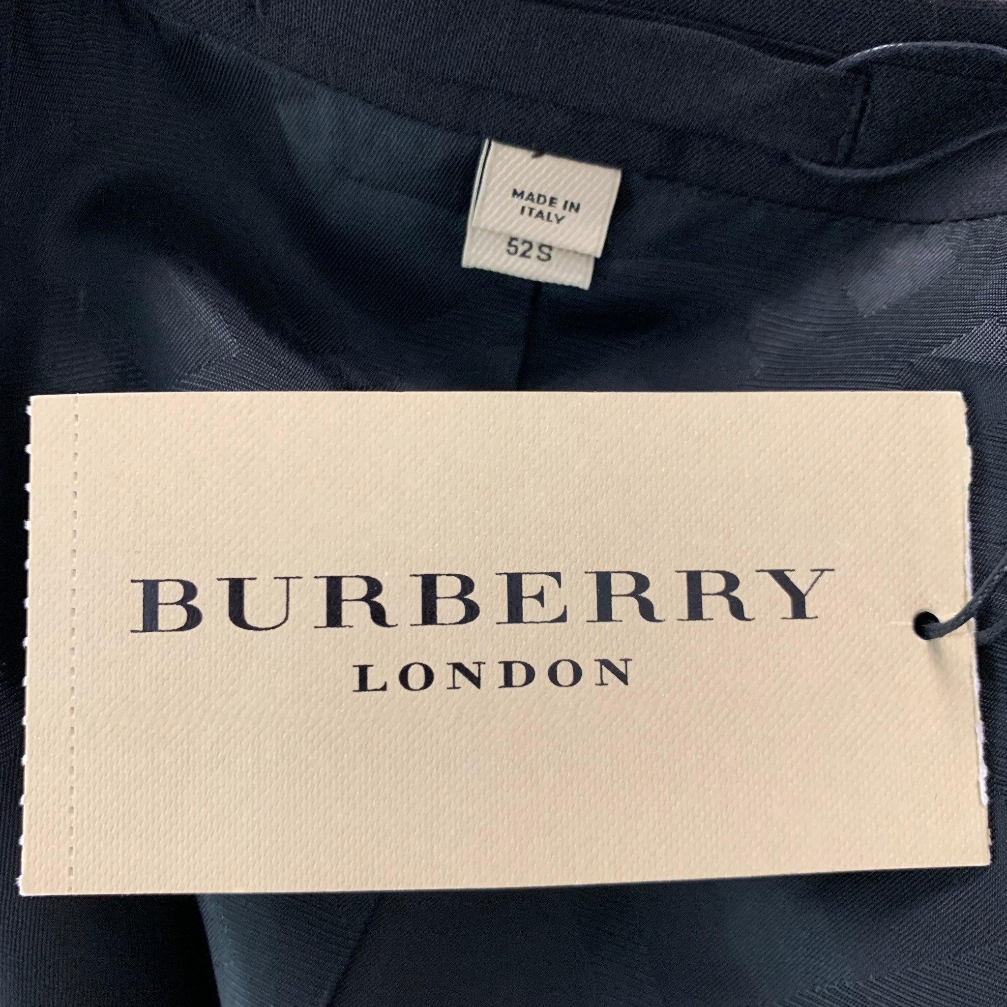 Men's BURBERRY LONDON Size 42 Short Black Solid Wool Notch Lapel Sport Coat For Sale