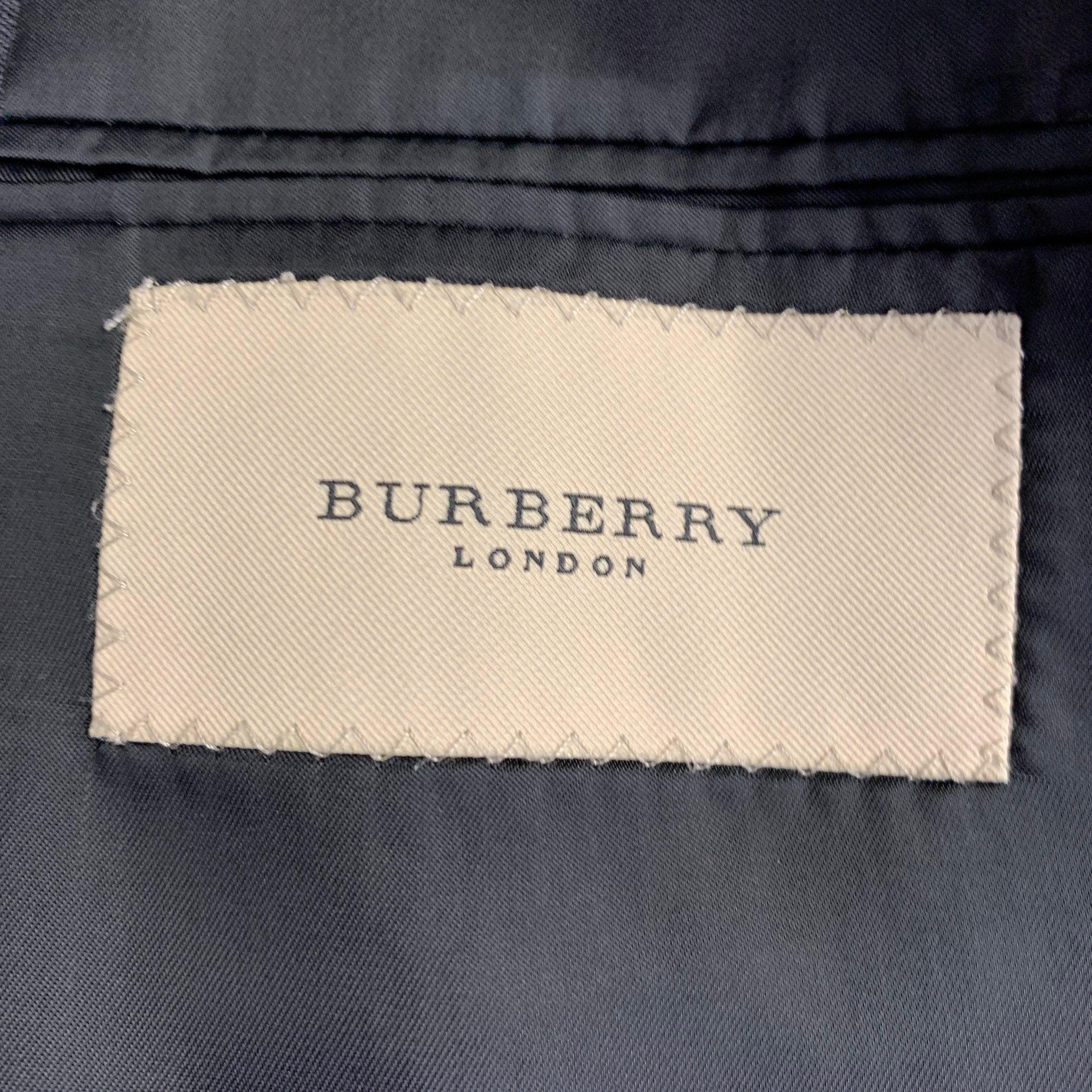 BURBERRY LONDON Größe 44 Regular Schwarz Grau Gestreift Wolle Notch Lapel Anzug im Angebot 6