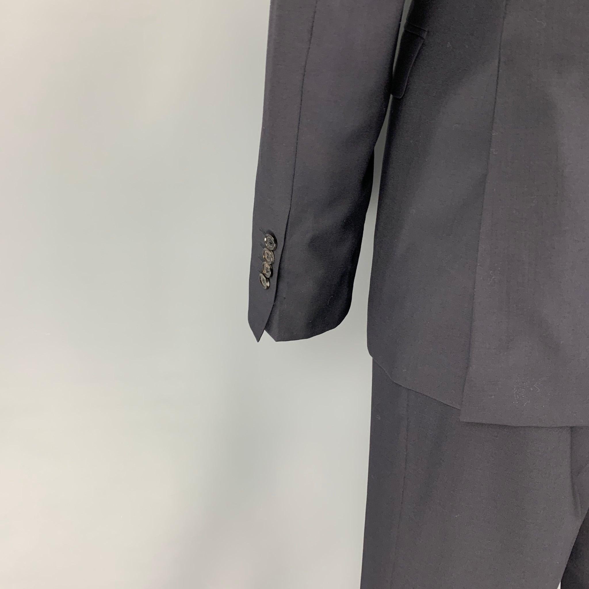 Men's BURBERRY LONDON Size 46 Navy Wool Notch Lapel Suit For Sale