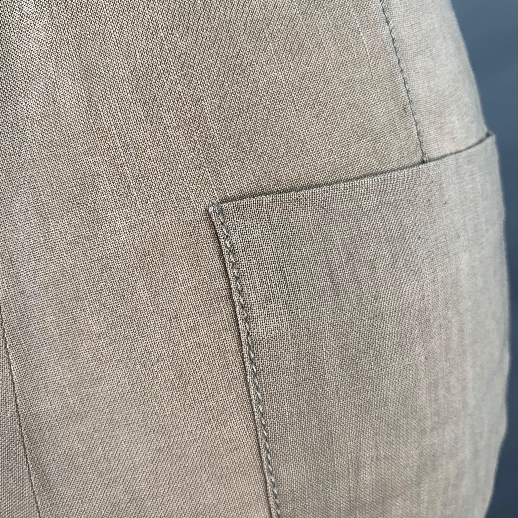BURBERRY LONDON Größe 8 Braun Wolle Leinen Plissee Shorts im Zustand „Gut“ im Angebot in San Francisco, CA