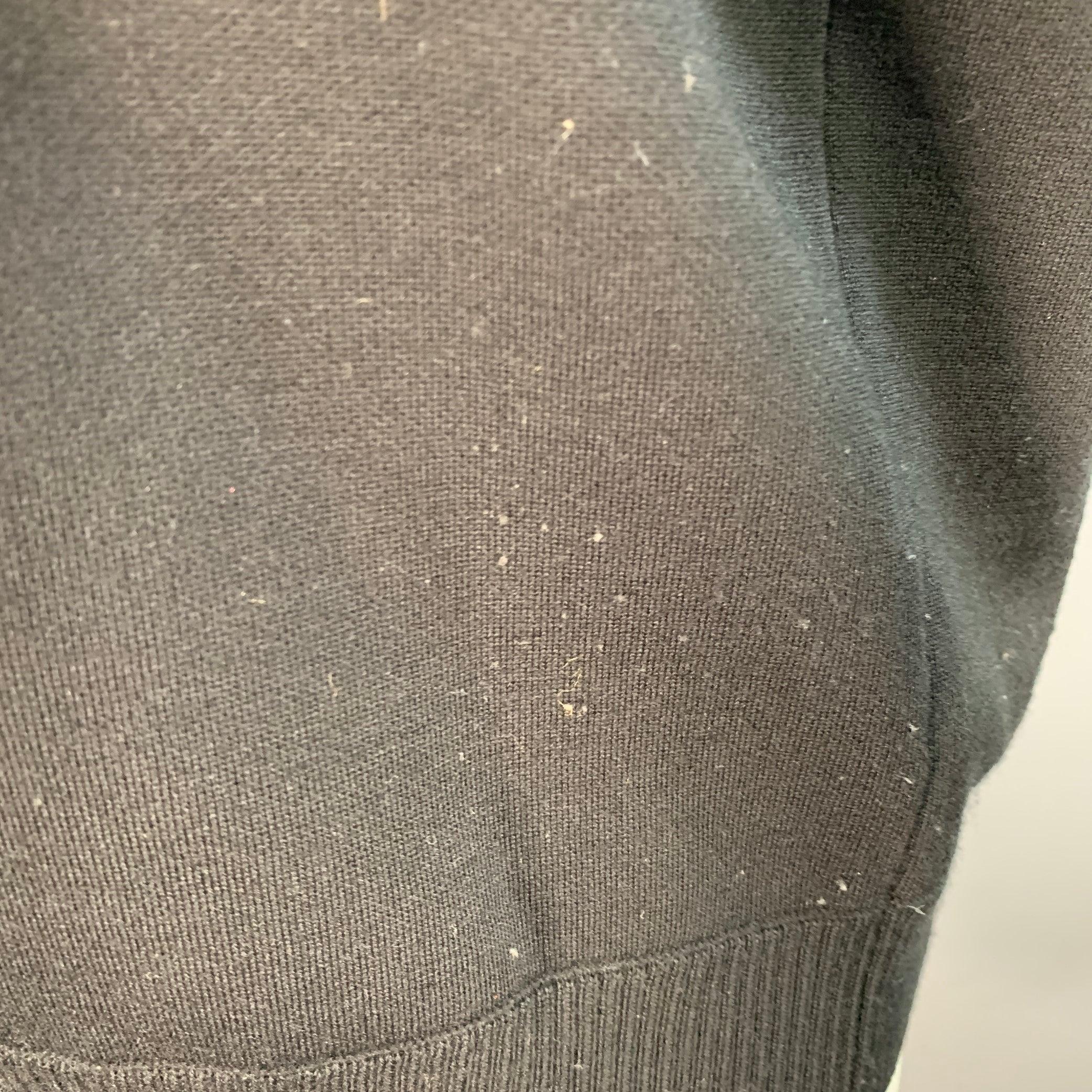Burberry London Taglia M Nero Bianco Logo Poliammide Miscela Pullover Girocollo in vendita 2