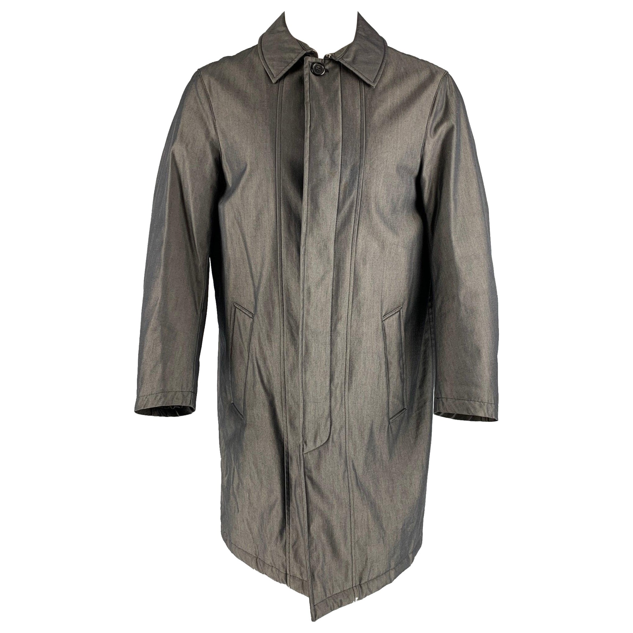 Burberry London Taglia S Cappotto grigio in cotone tinta unita con abbottonatura nascosta in vendita