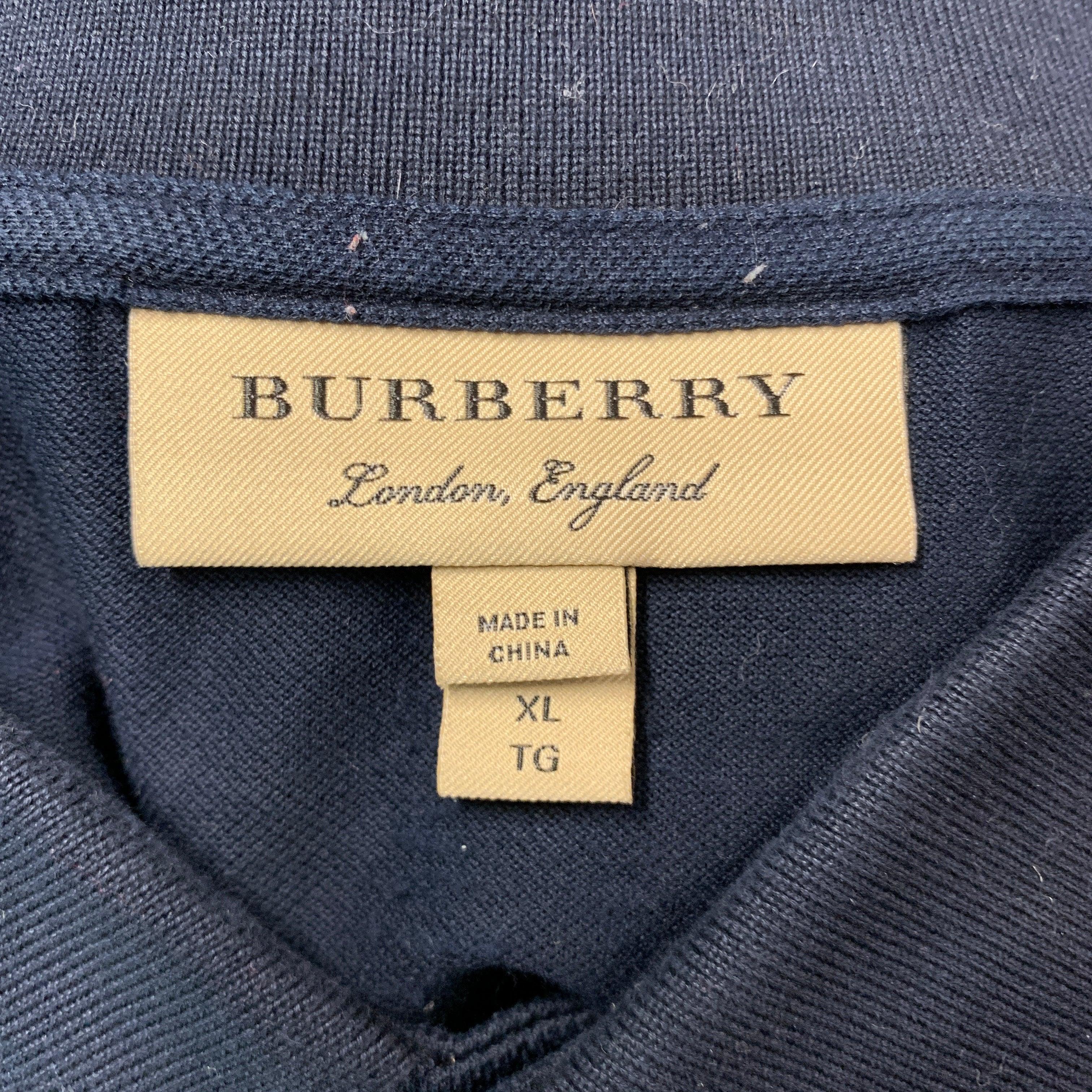 Polo à manches courtes BURBERRY LONDON Taille XL avec bordure contrastée rouge marine en vente 1