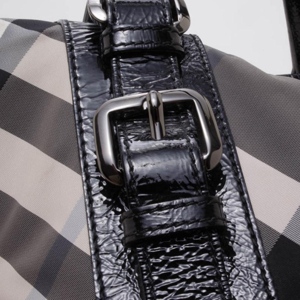 Burberry Lowry Check Tote and Wallet 2