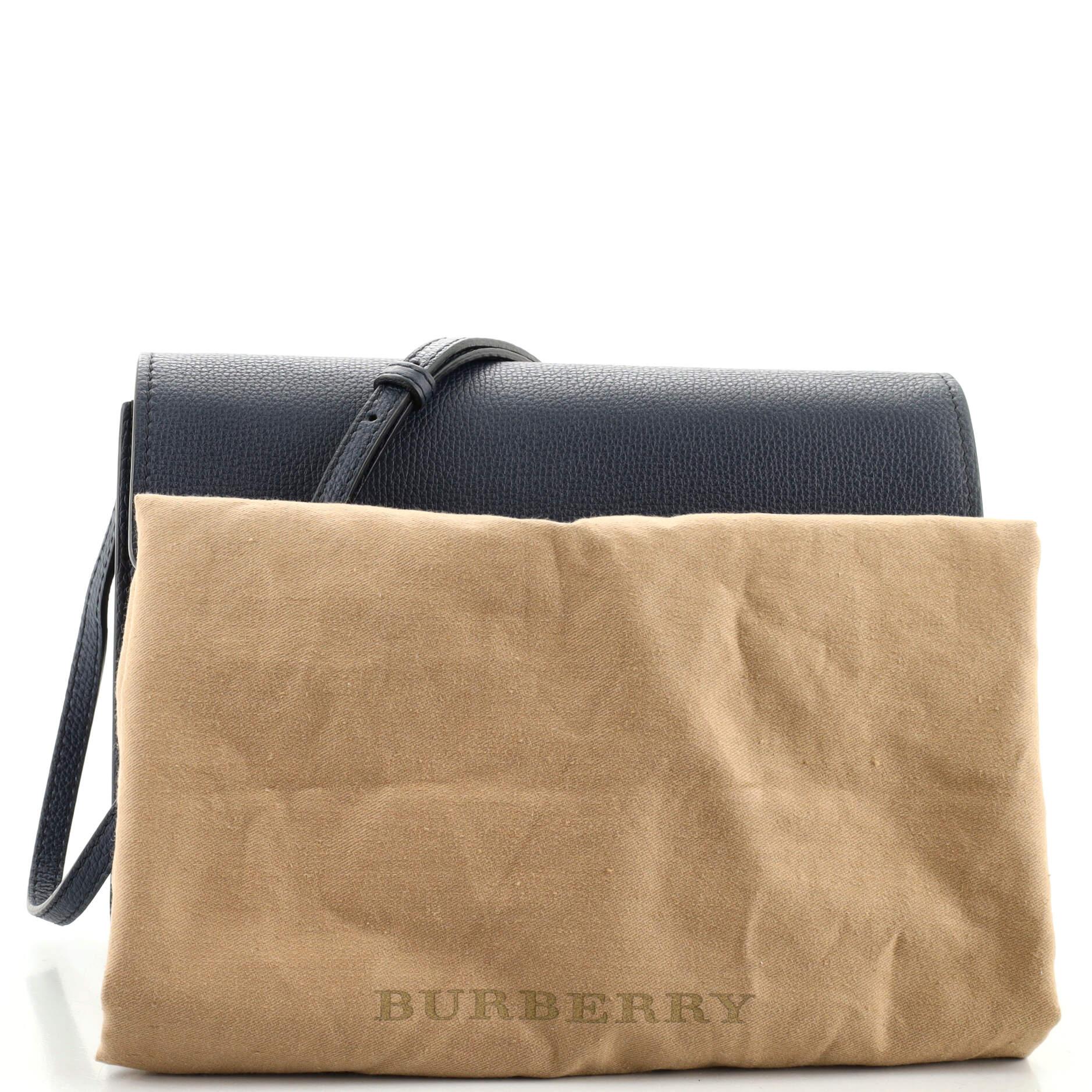 Condition: Great. Wear on strap, slight splitting on side opening wax edges, wear in interior, scratches on hardware.
Accessories: Dust Bag, With Strap
Measurements: Height 8