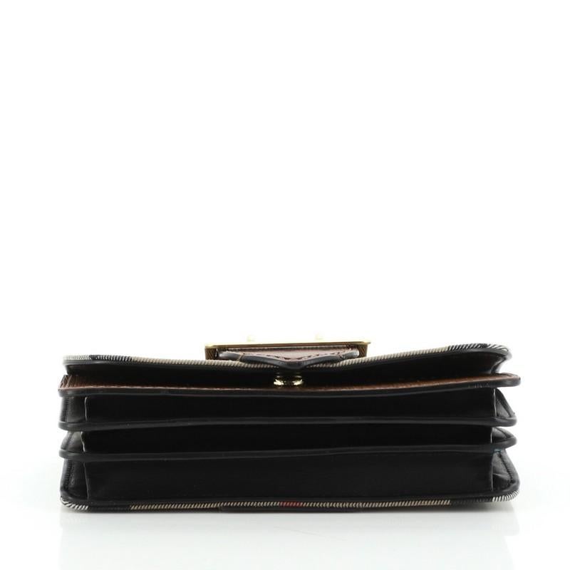 burberry buckle bag