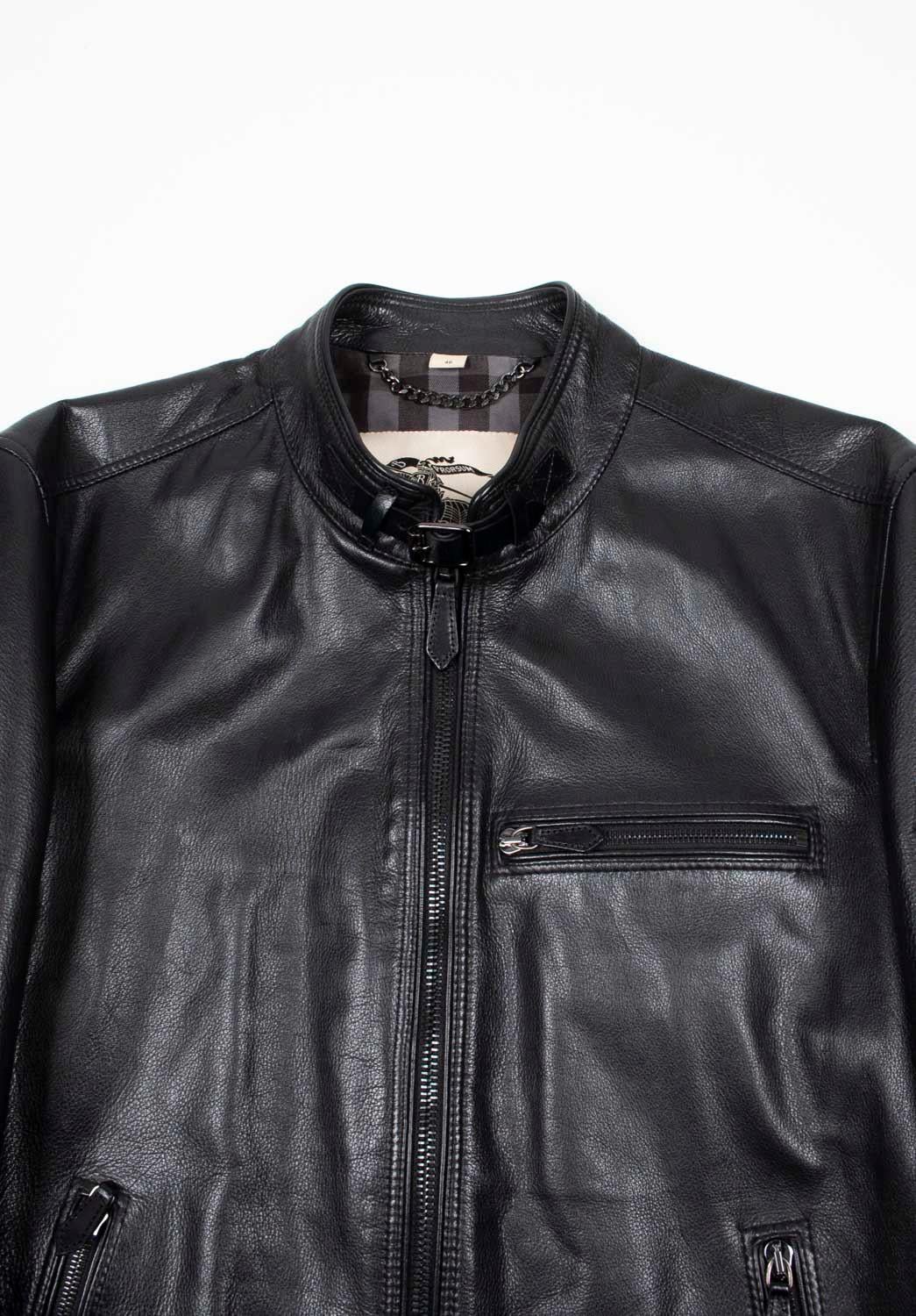 Check my other listings. Have many more designer clothes for sale. Open to any offers.
Item for sale is 100% genuine Burberry Biker Men Leather Jacket, S1246, VIDU0
Color: black
(An actual color may a bit vary due to individual computer screen