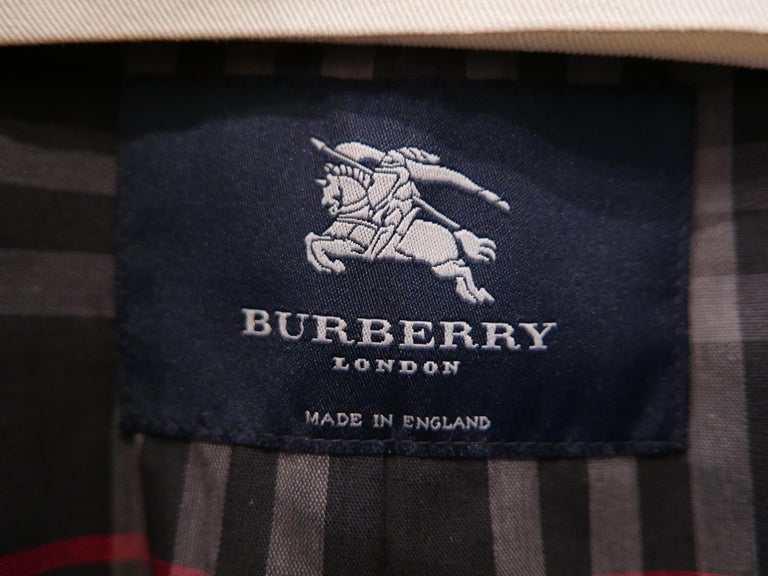 Burberry Men's Navy Trench Coat (New without Tag) For Sale at 1stDibs | burberry  tag