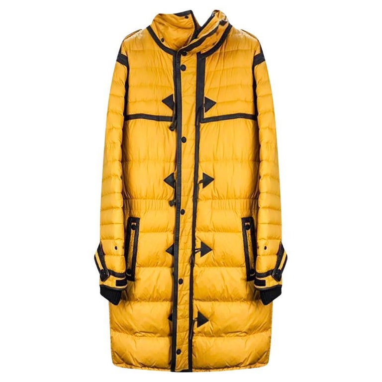 BURBERRY MEN'S YELLOW PUFFER COAT It 56 - 3XL from Celebrity Closet For  Sale at 1stDibs