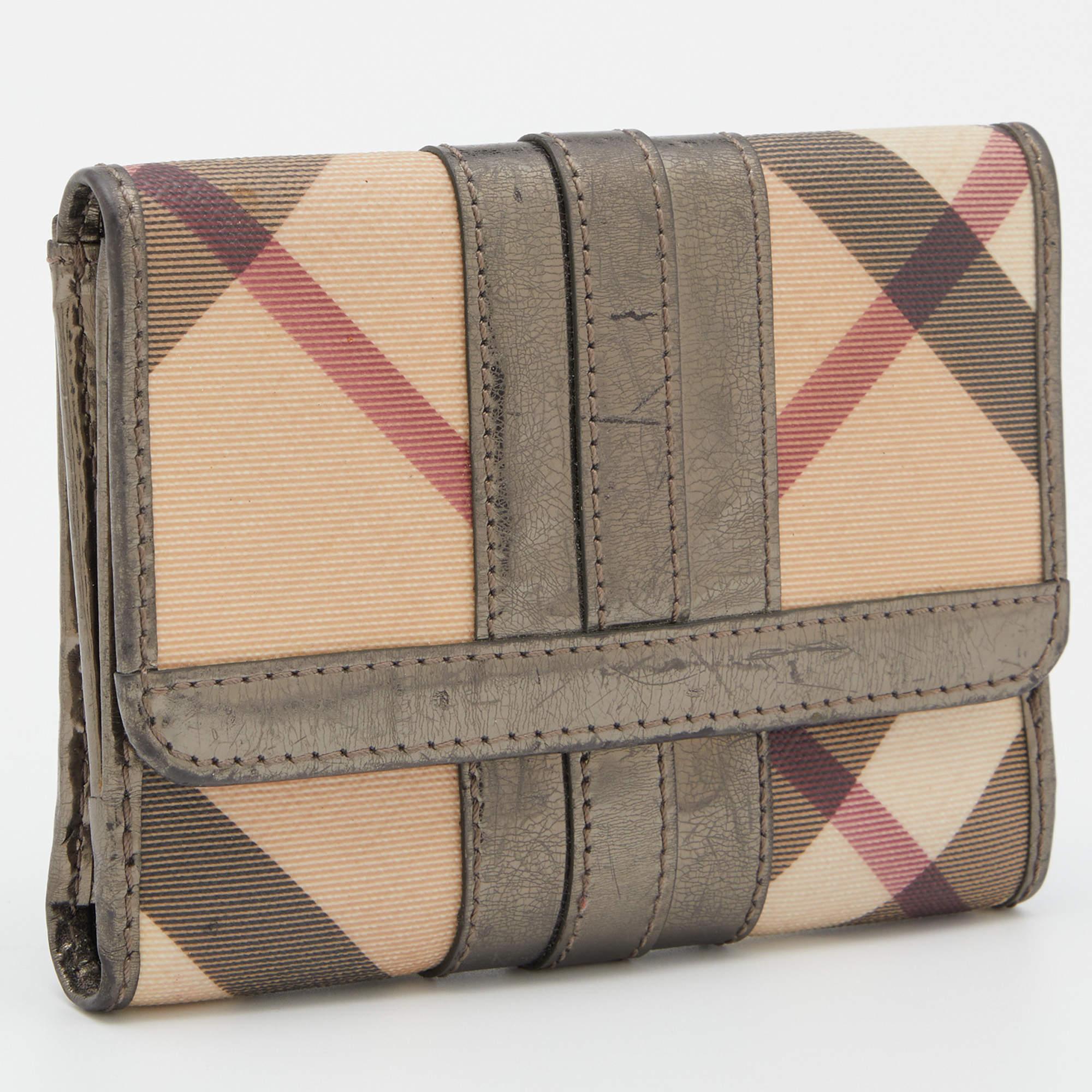Brown Burberry Metallic/Beige Nova Check PVC and Patent Leather French Wallet For Sale