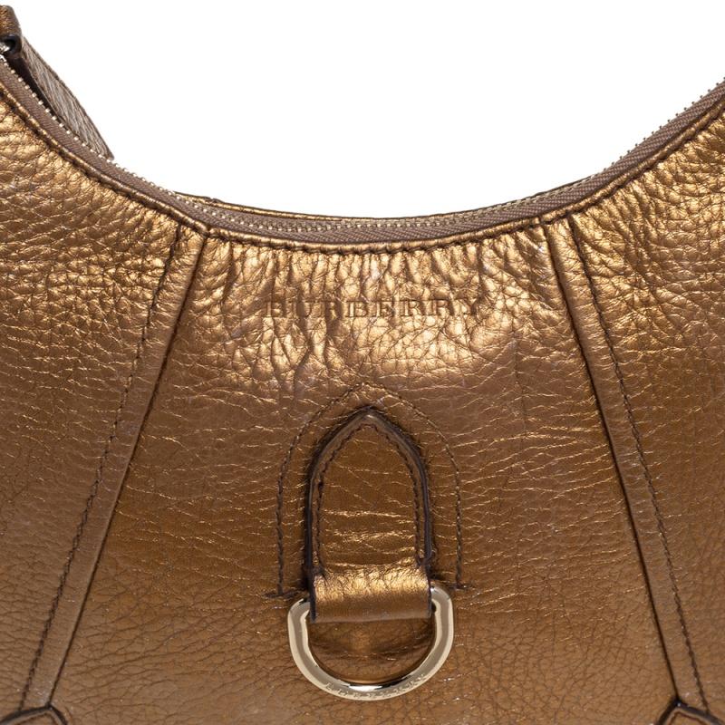Burberry Metallic Gold Grained Leather Hobo For Sale 7