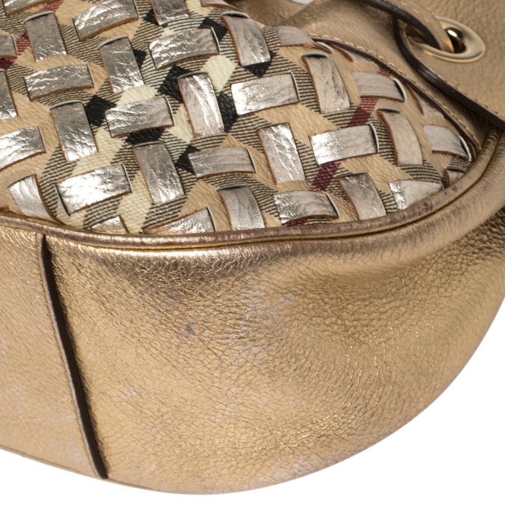 Burberry Metallic Gold gewebt Haus Karo PVC und Leder Krieger Hobo 2
