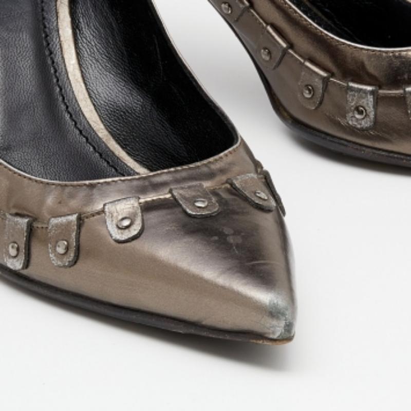 Women's Burberry Metallic Leather Pointed Toe Pumps Size 39 For Sale